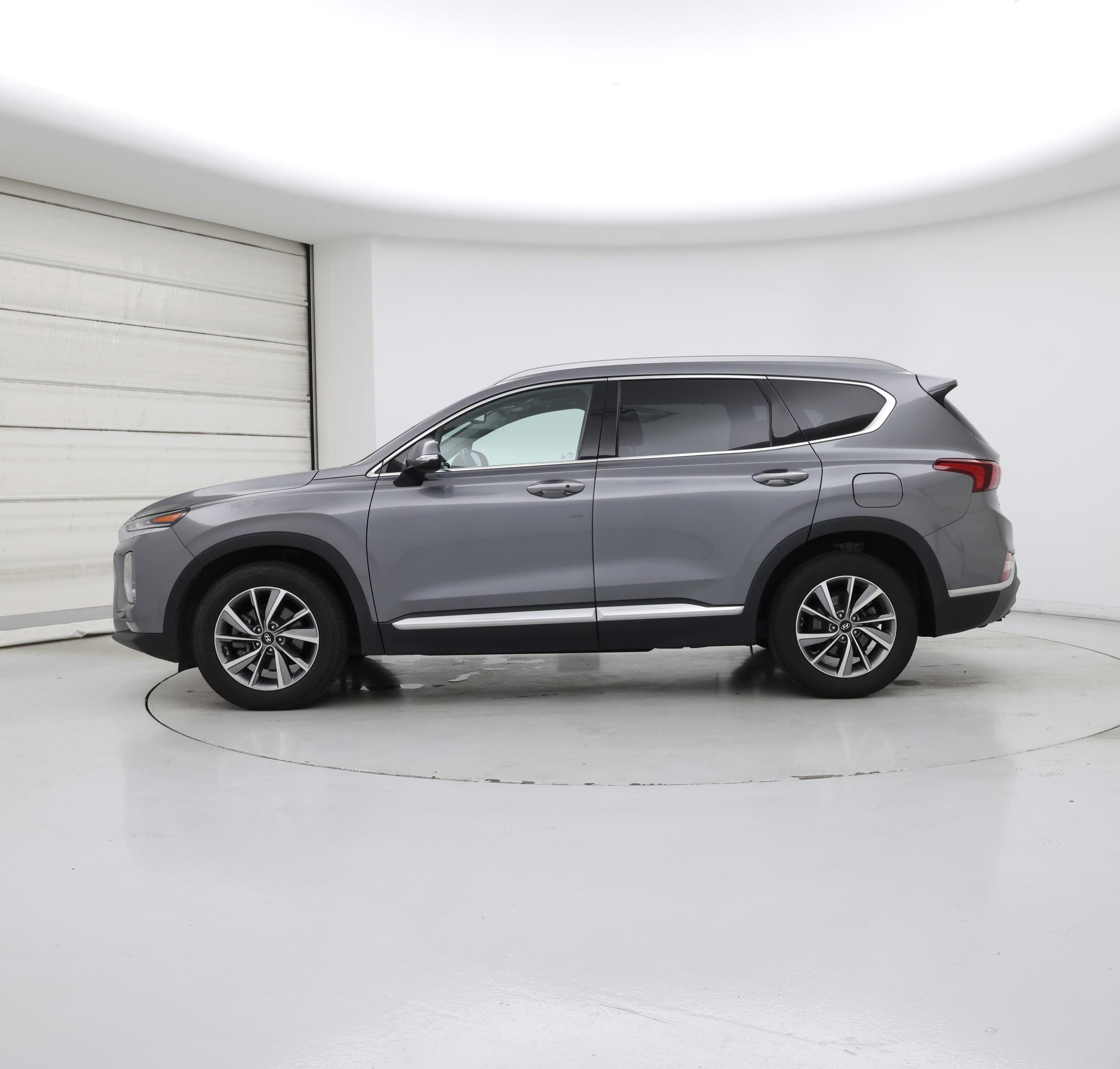 Thumbnail: 2019 Hyundai Santa Fe - 3