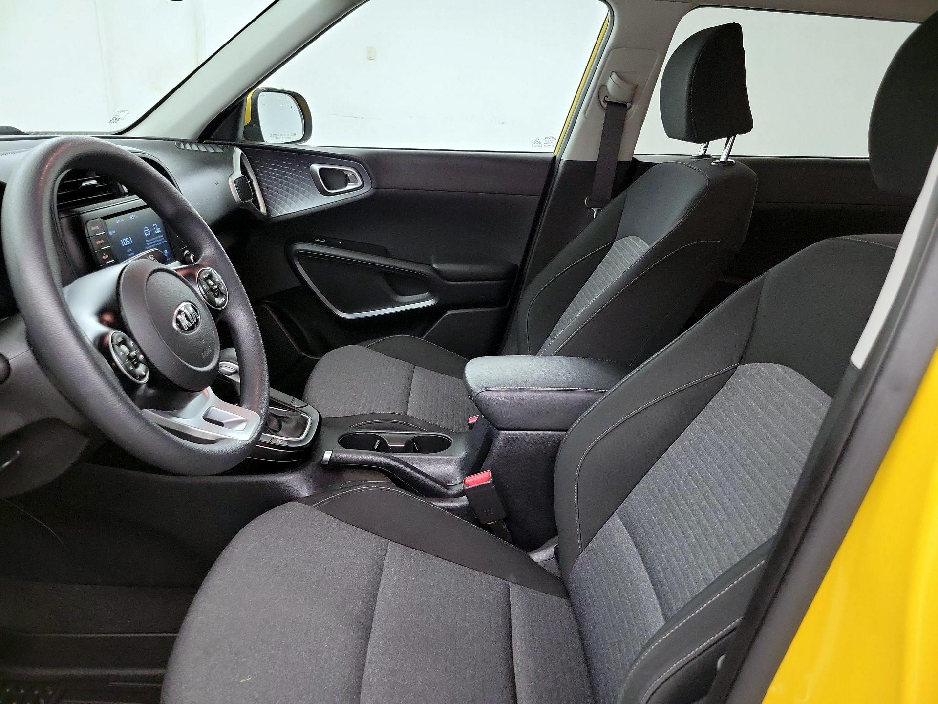 Thumbnail: 2020 Kia Soul - 11