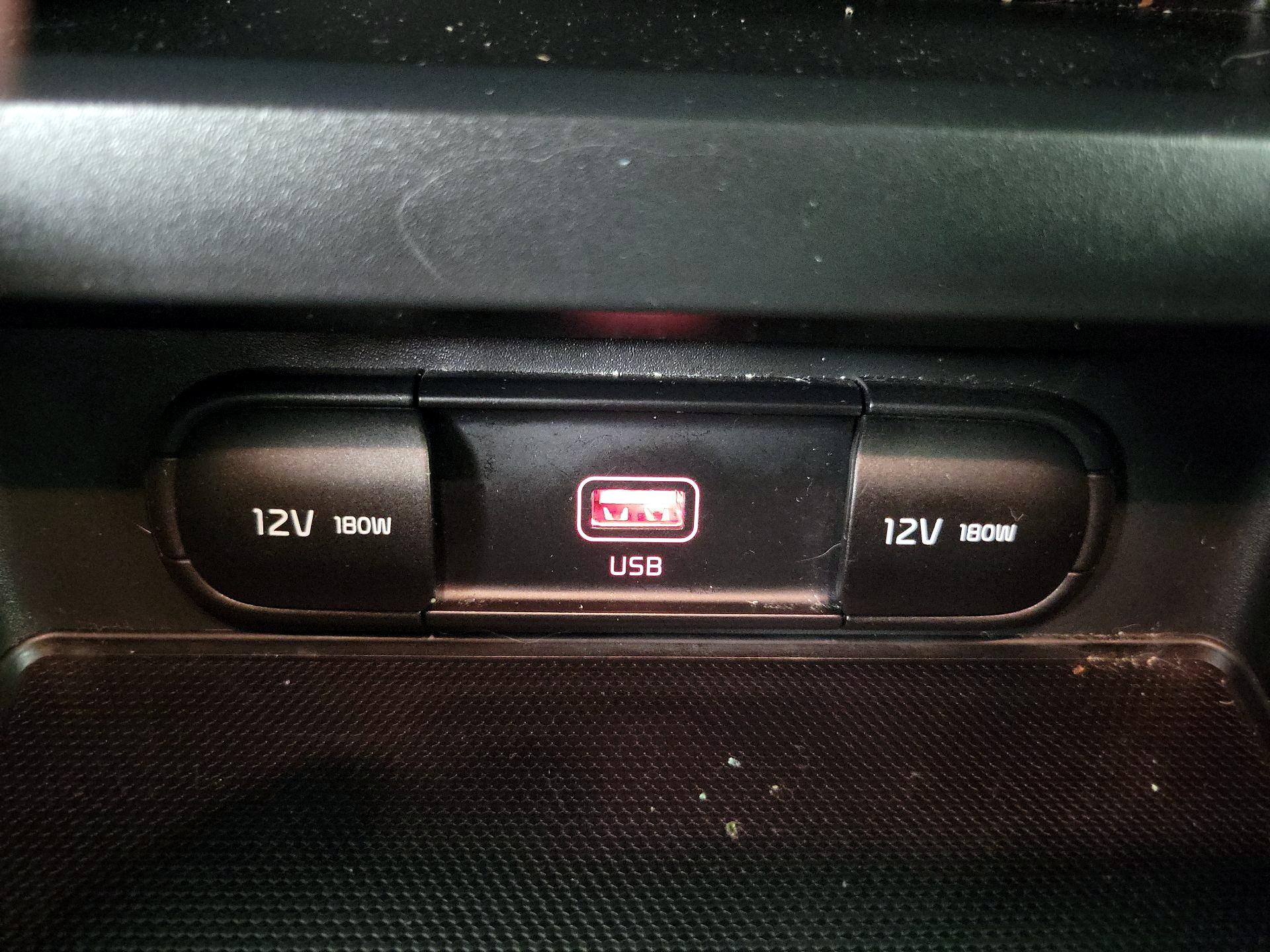 Thumbnail: 2020 Kia Soul - 18