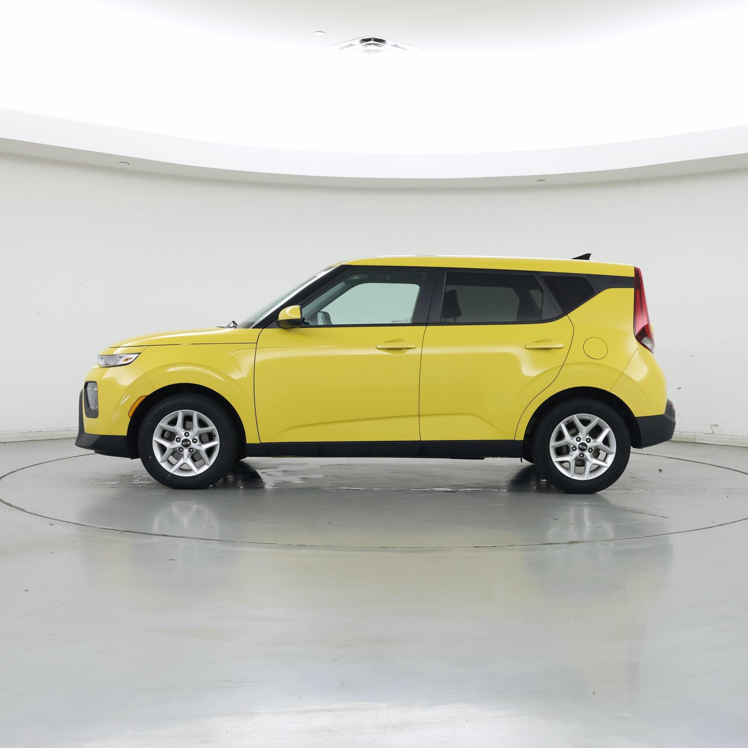 Thumbnail: 2020 Kia Soul - 3
