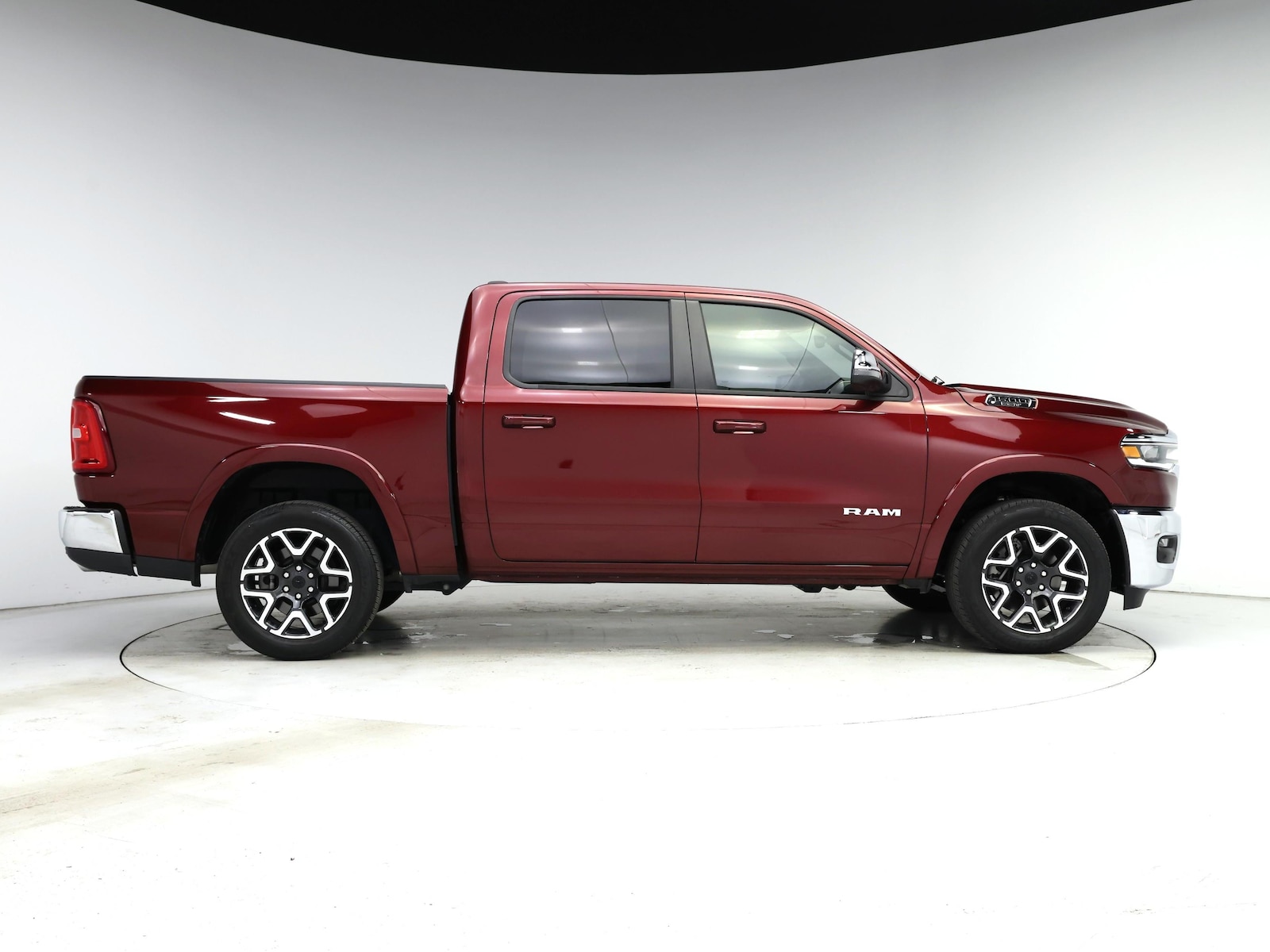 2025 RAM Ram 1500 Pickup Laramie - Photo 8