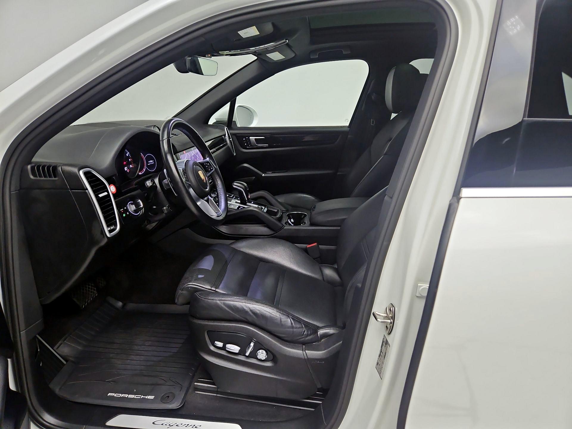 Thumbnail: 2019 Porsche Cayenne - 11