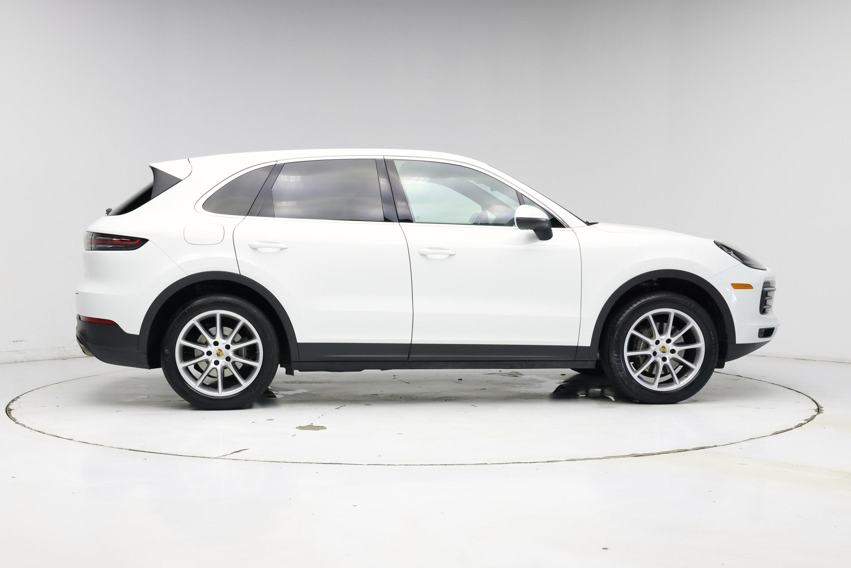 Thumbnail: 2019 Porsche Cayenne - 7