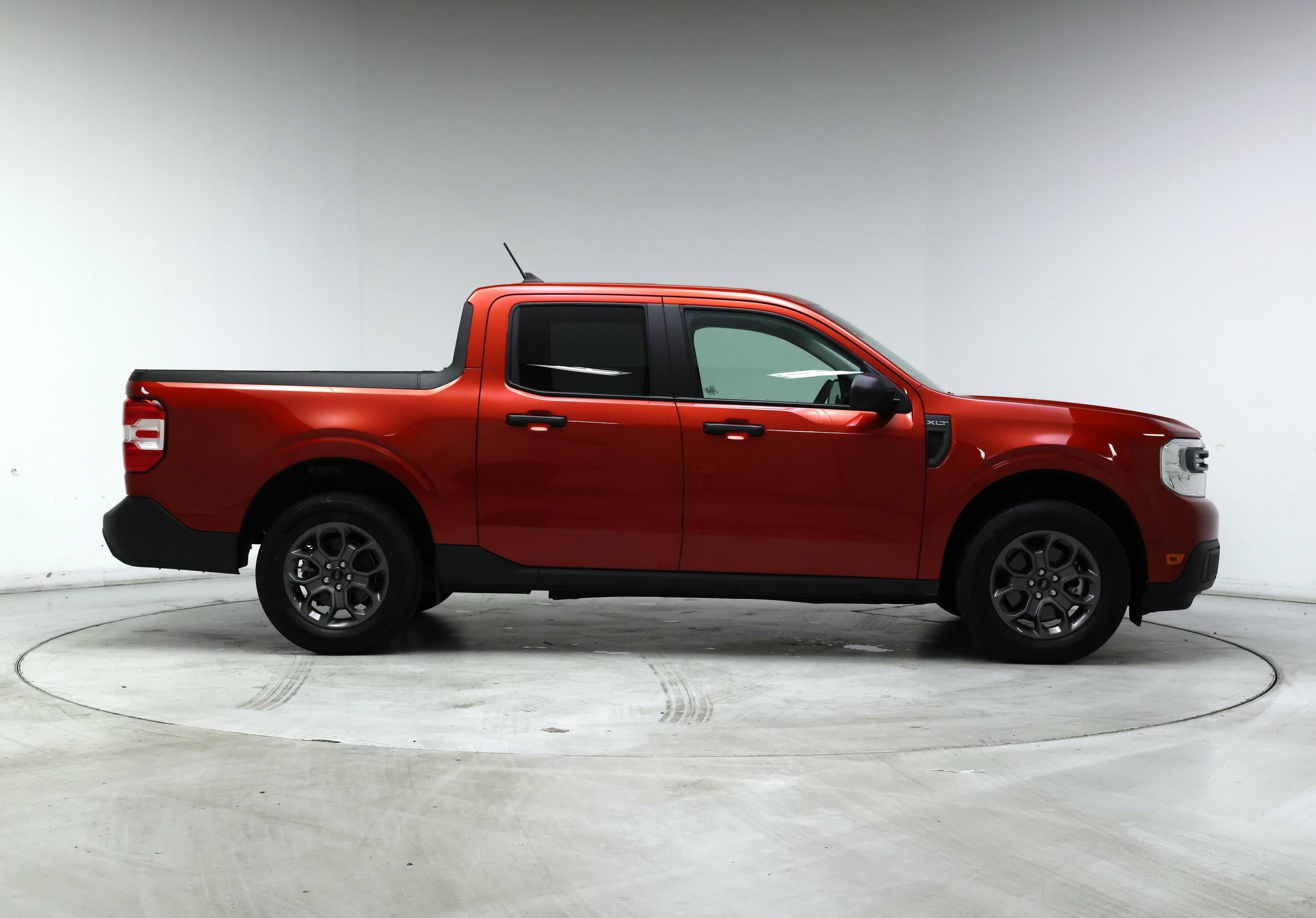 Thumbnail: 2023 Ford Maverick - 7
