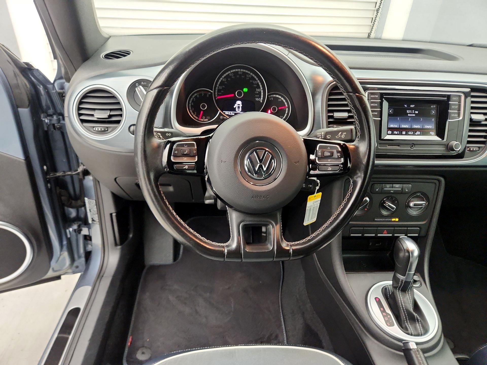 Thumbnail: 2016 Volkswagen Beetle - 10