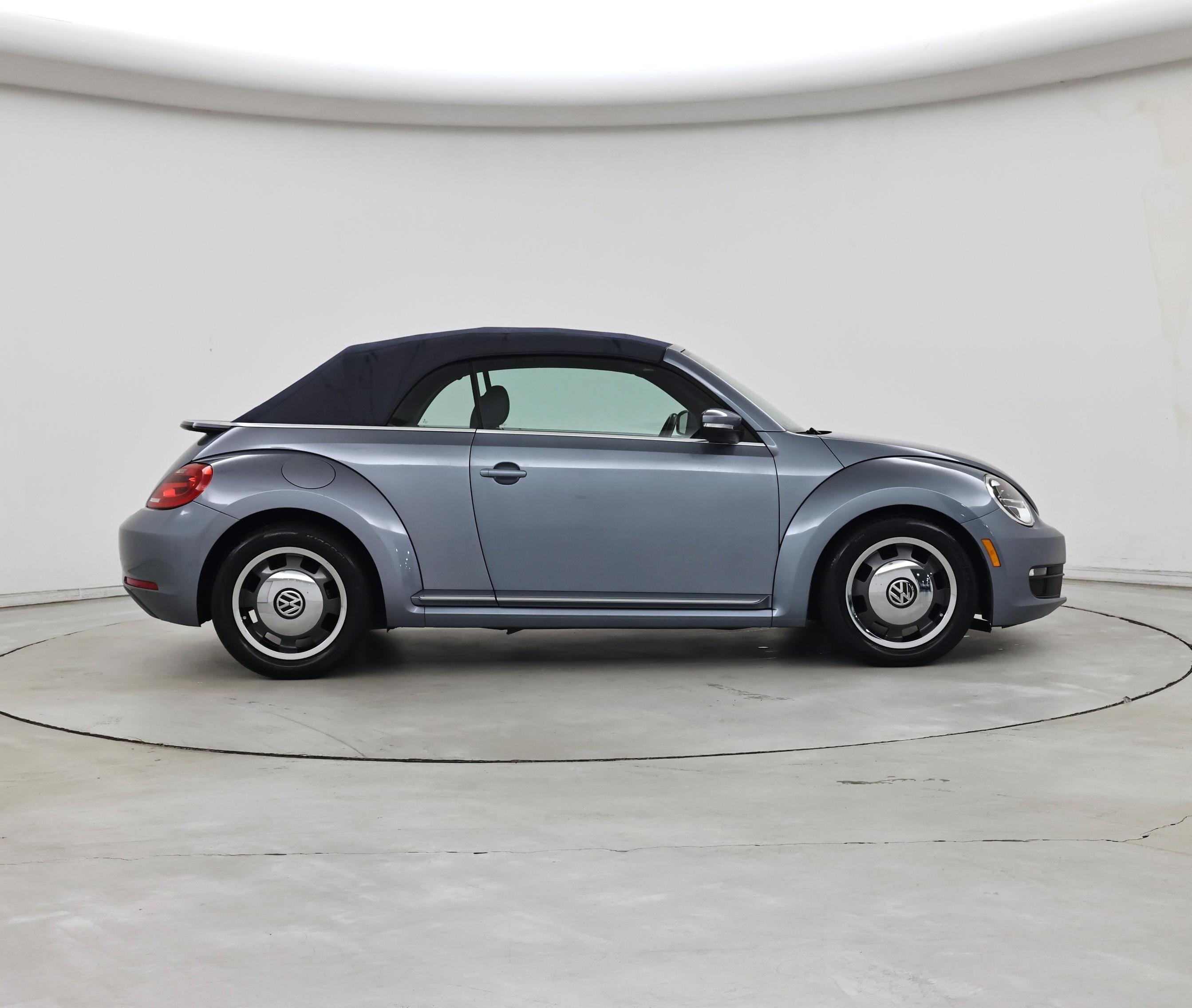 Thumbnail: 2016 Volkswagen Beetle - 7