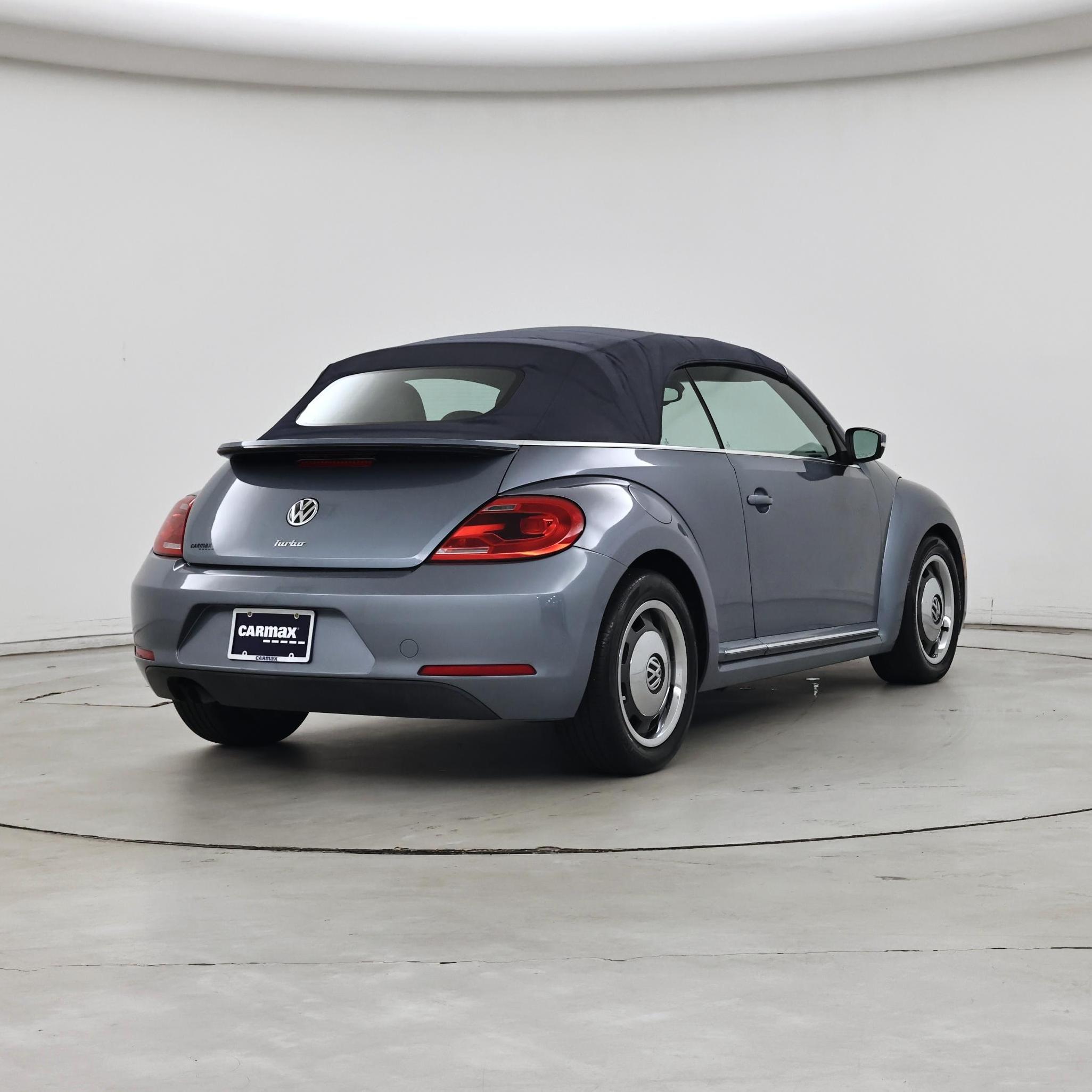 Thumbnail: 2016 Volkswagen Beetle - 8