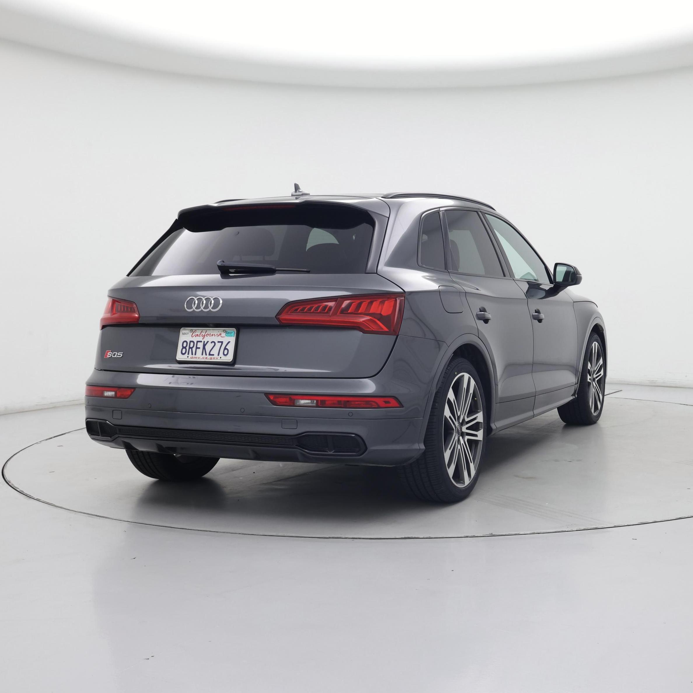 Thumbnail: 2020 Audi SQ5 - 8
