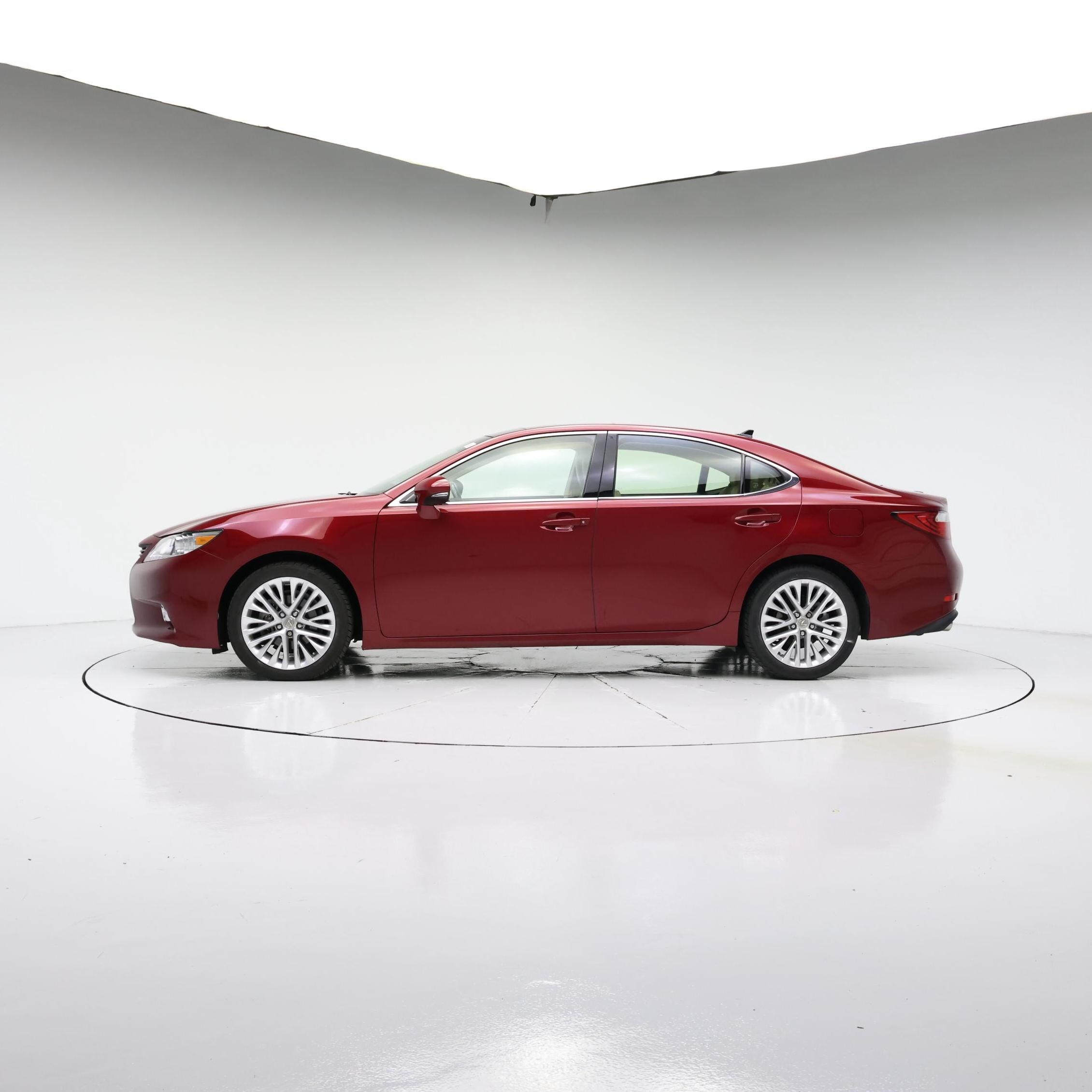 Thumbnail: 2014 Lexus ES - 3
