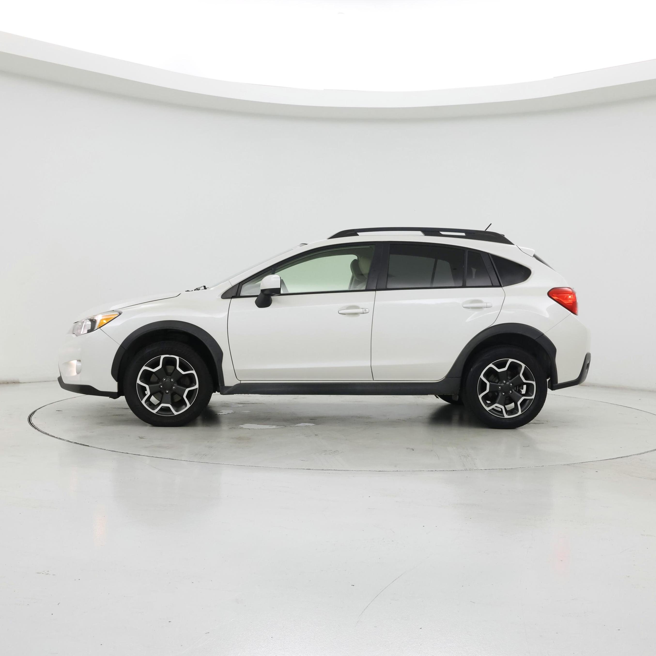 Thumbnail: 2014 Subaru XV Crosstrek - 3