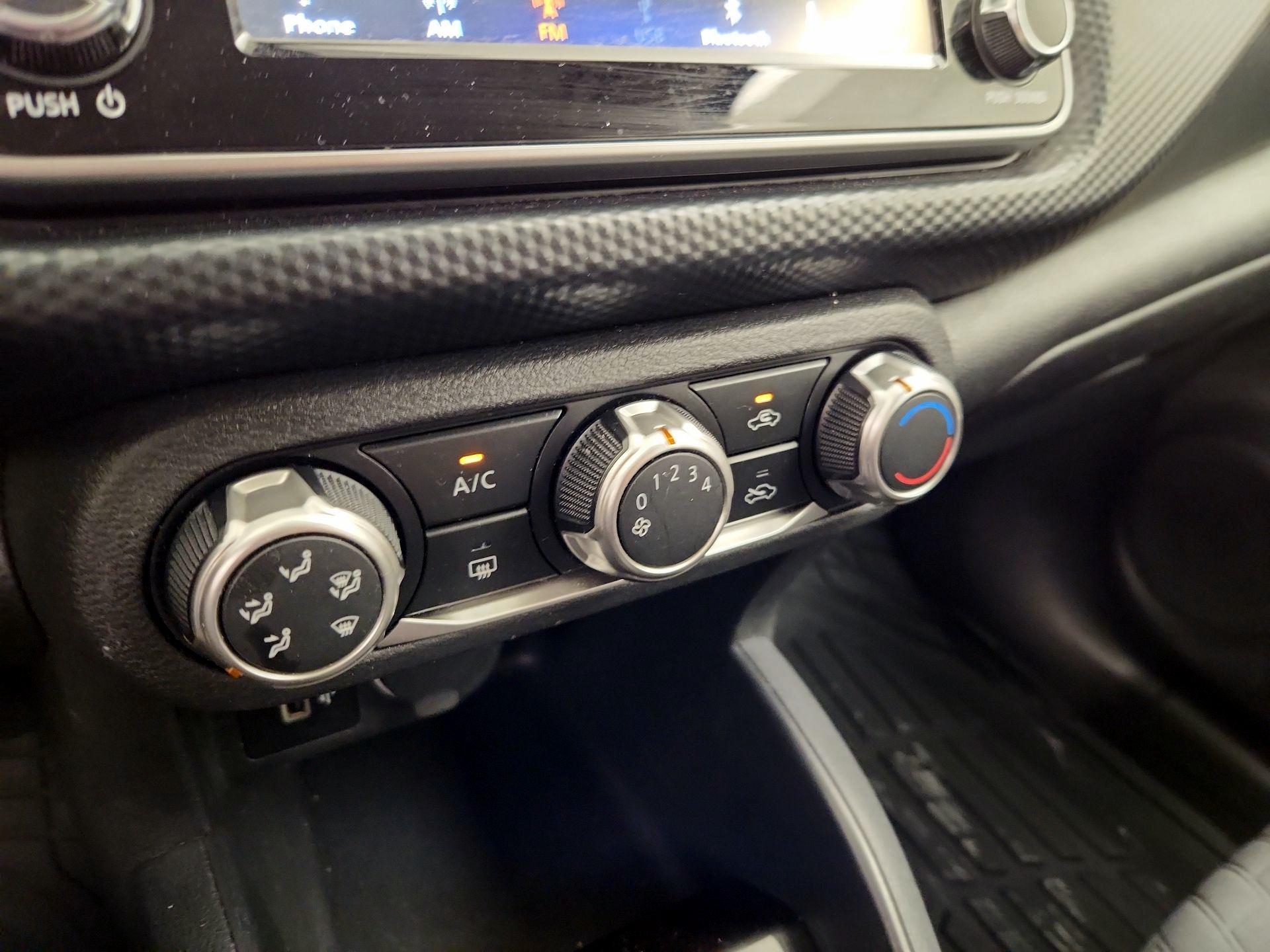 Thumbnail: 2021 Nissan Kicks - 16
