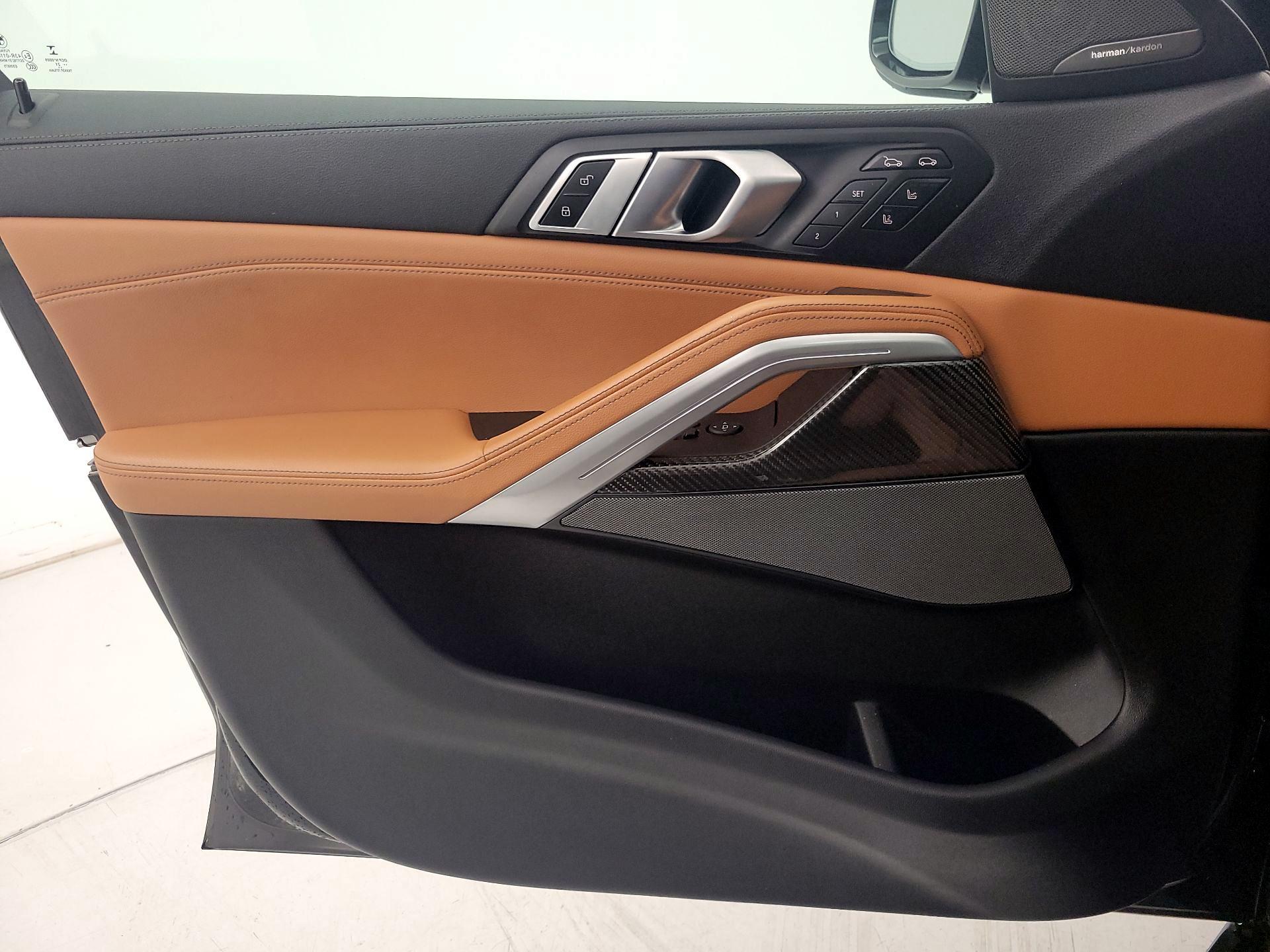Thumbnail: 2022 BMW X6 - 12
