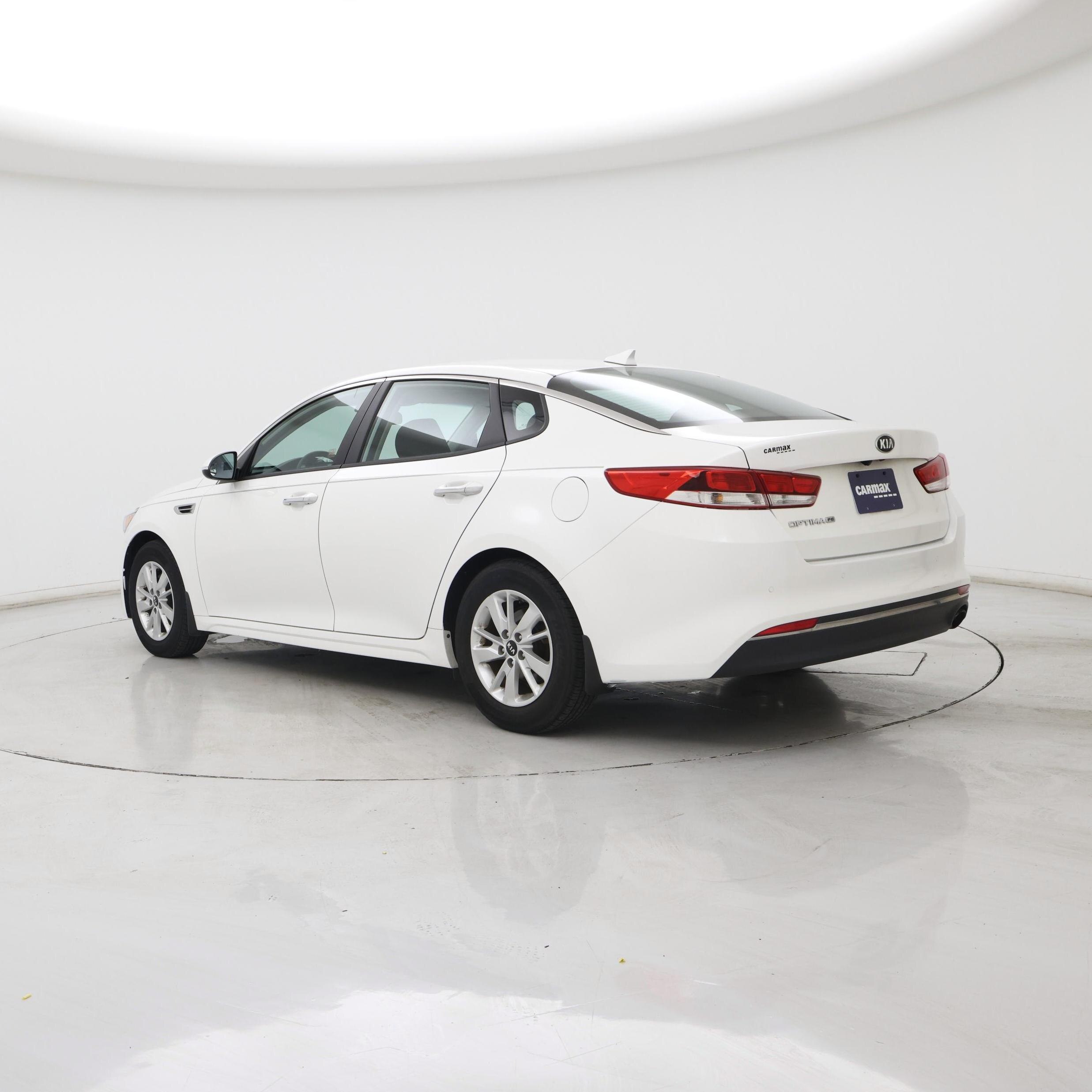 Thumbnail: 2018 Kia Optima - 2