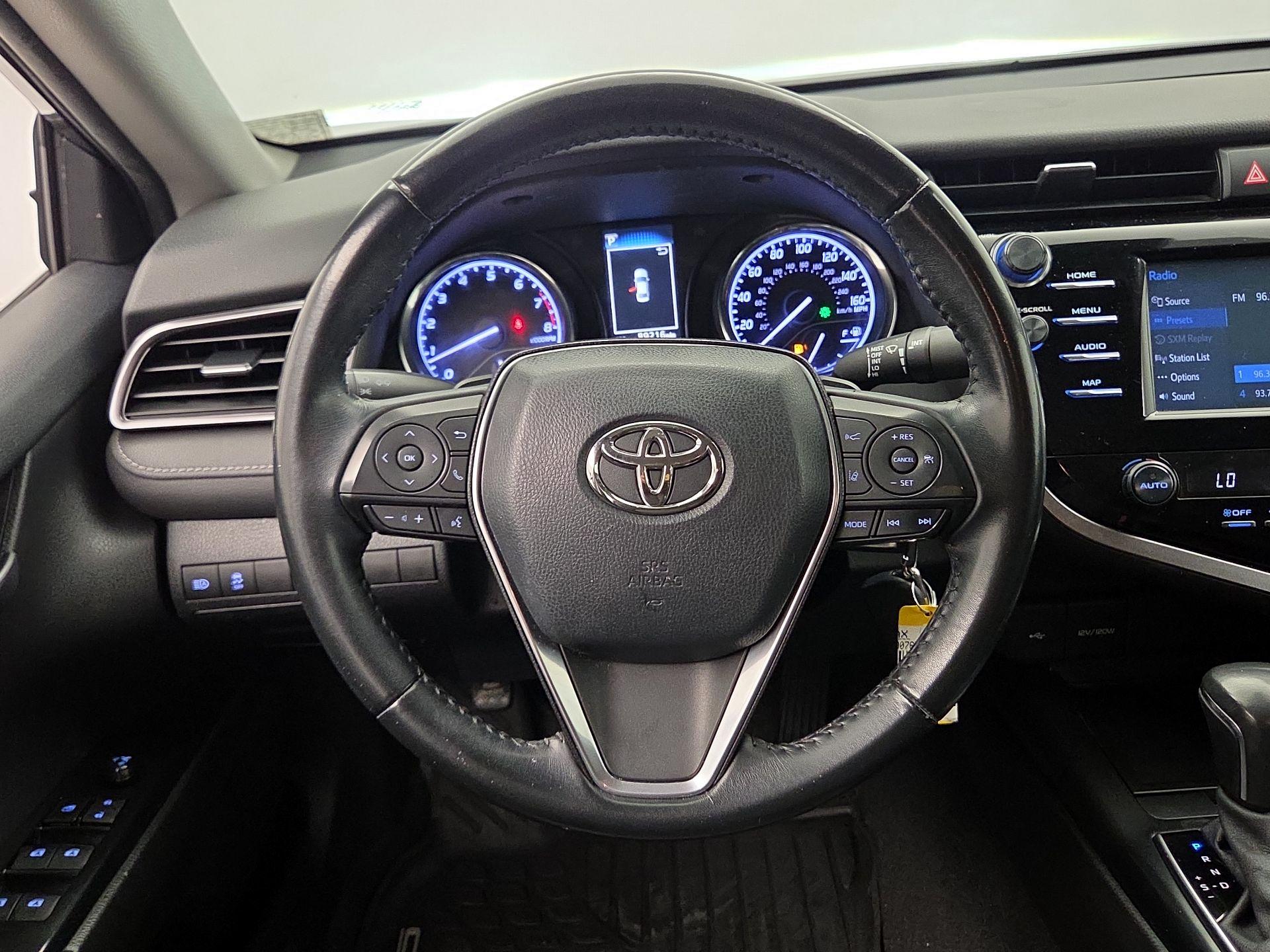 Thumbnail: 2020 Toyota Camry - 10