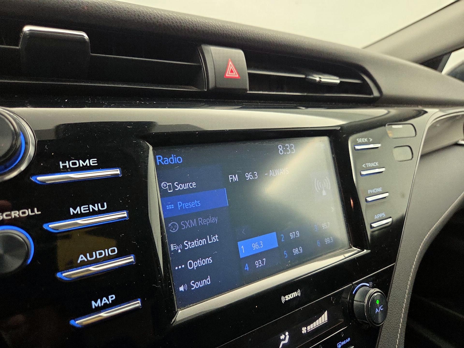 Thumbnail: 2020 Toyota Camry - 15