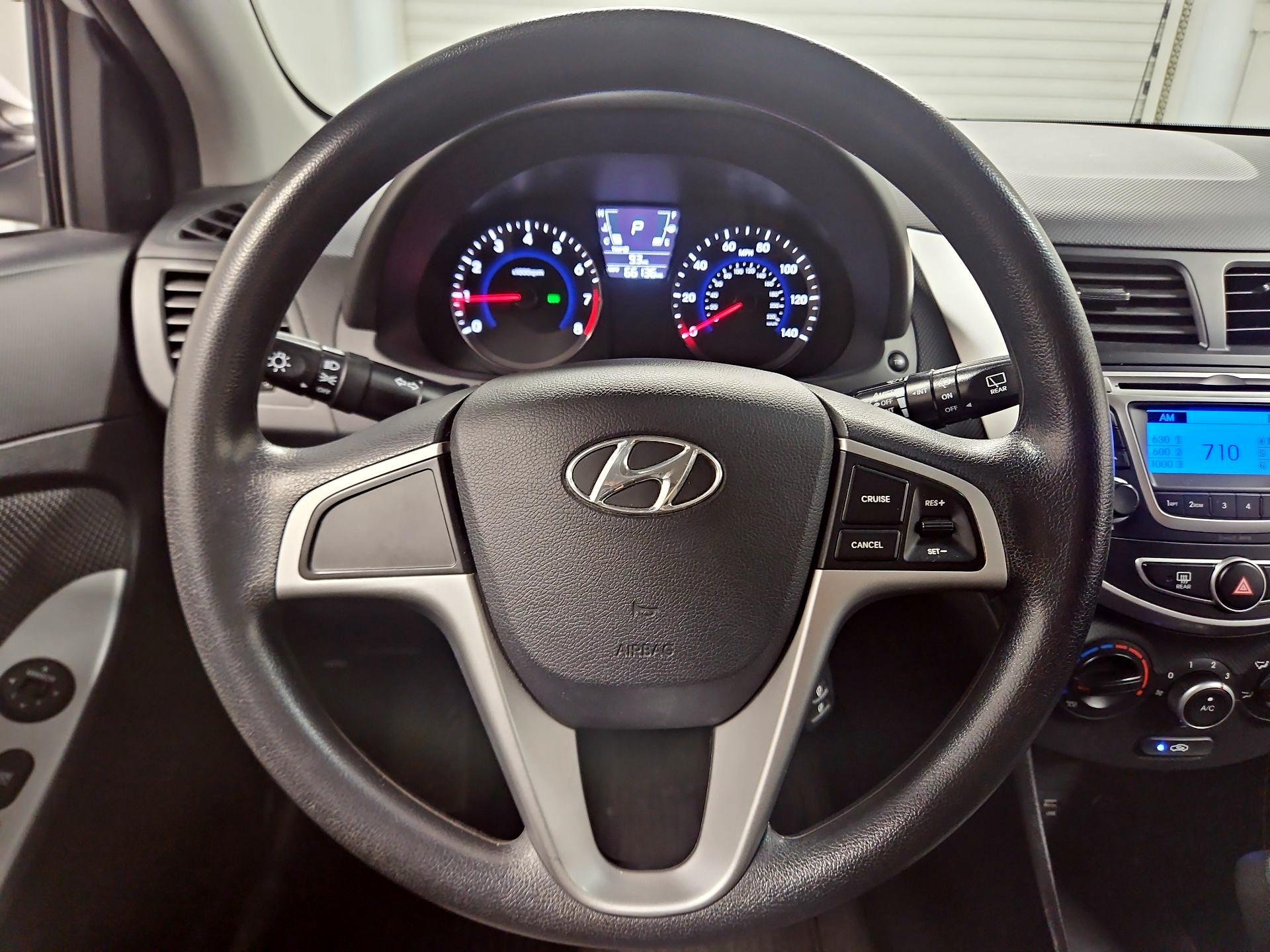 Thumbnail: 2014 Hyundai Accent - 10
