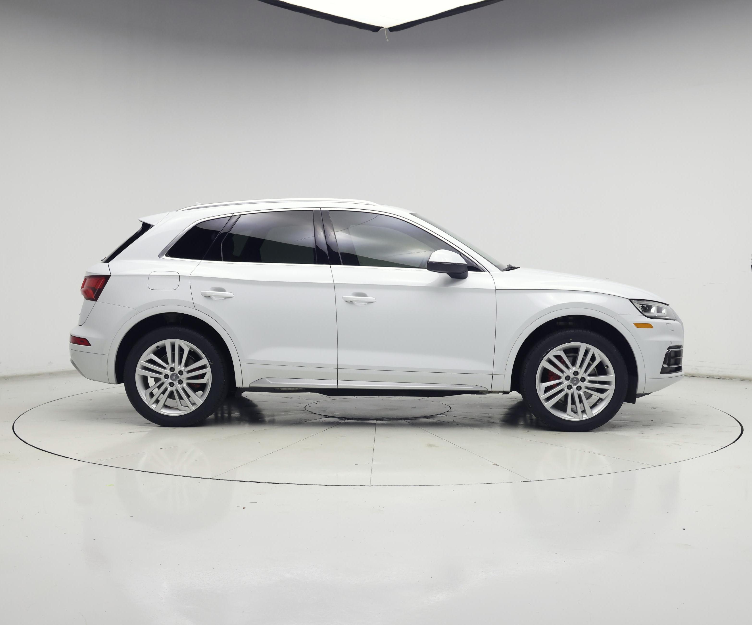 Thumbnail: 2020 Audi Q5 - 7