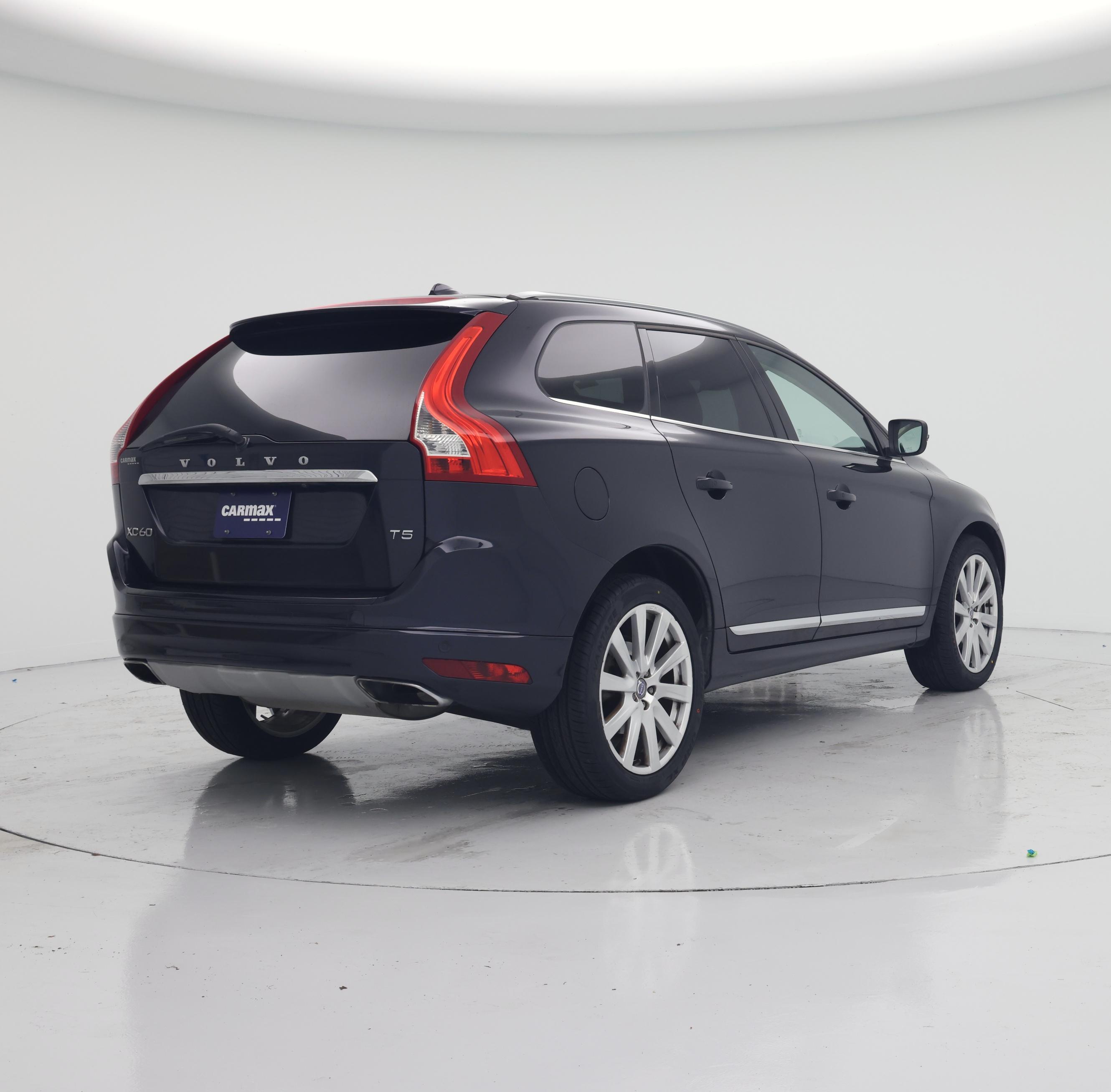 Thumbnail: 2017 Volvo XC60 - 8
