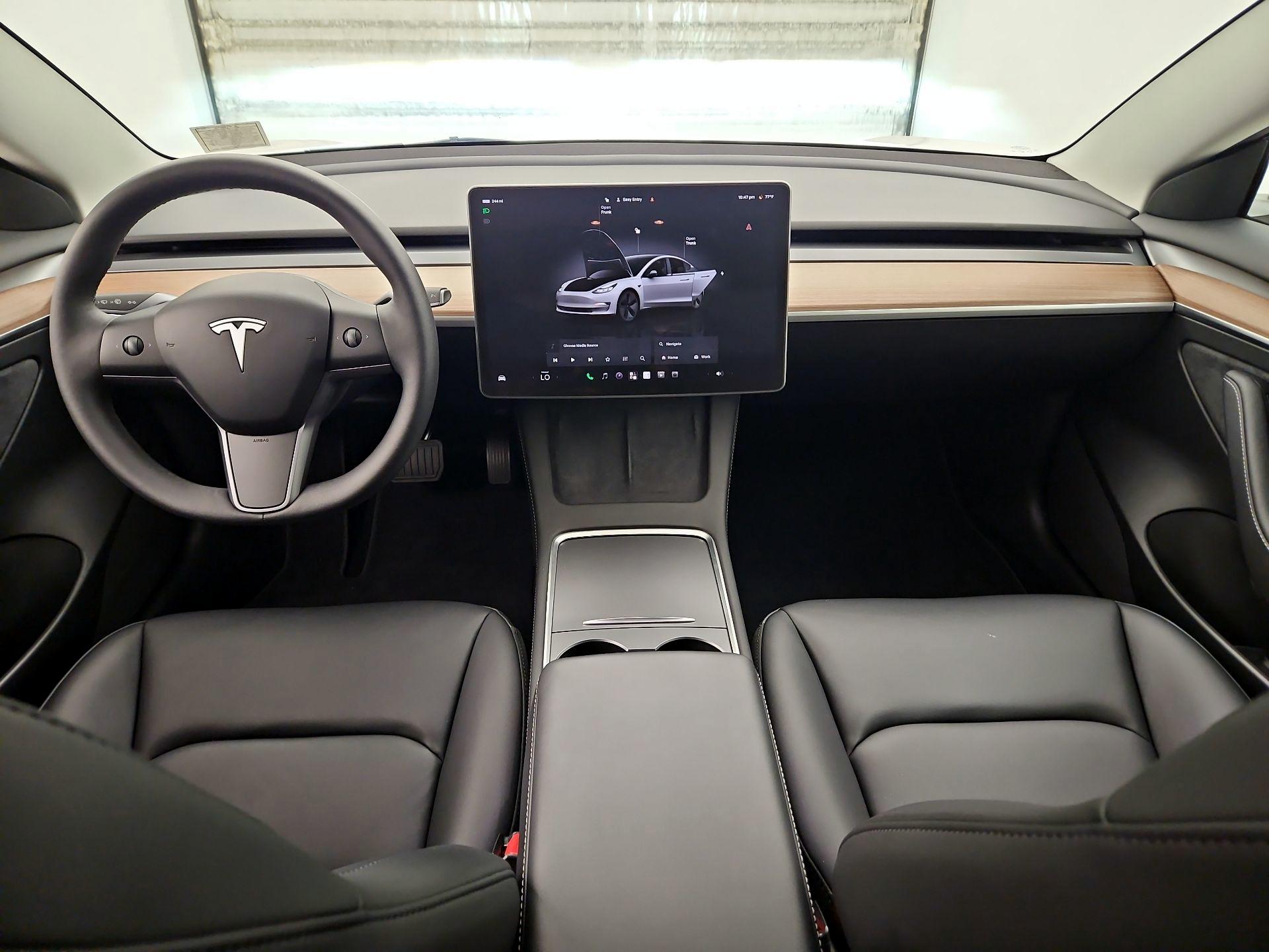 Thumbnail: 2023 Tesla Model 3 - 9