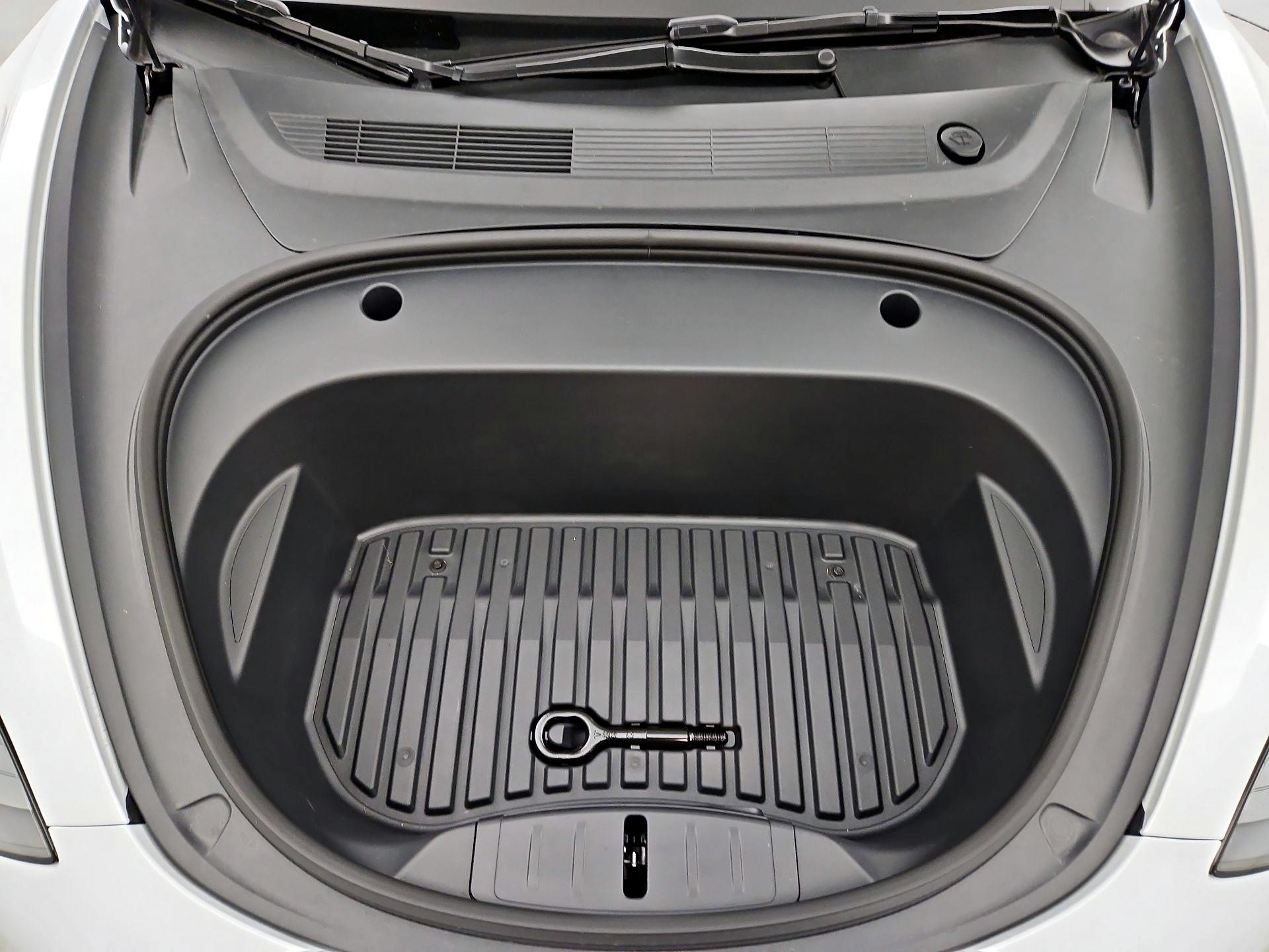 Thumbnail: 2023 Tesla Model 3 - 20