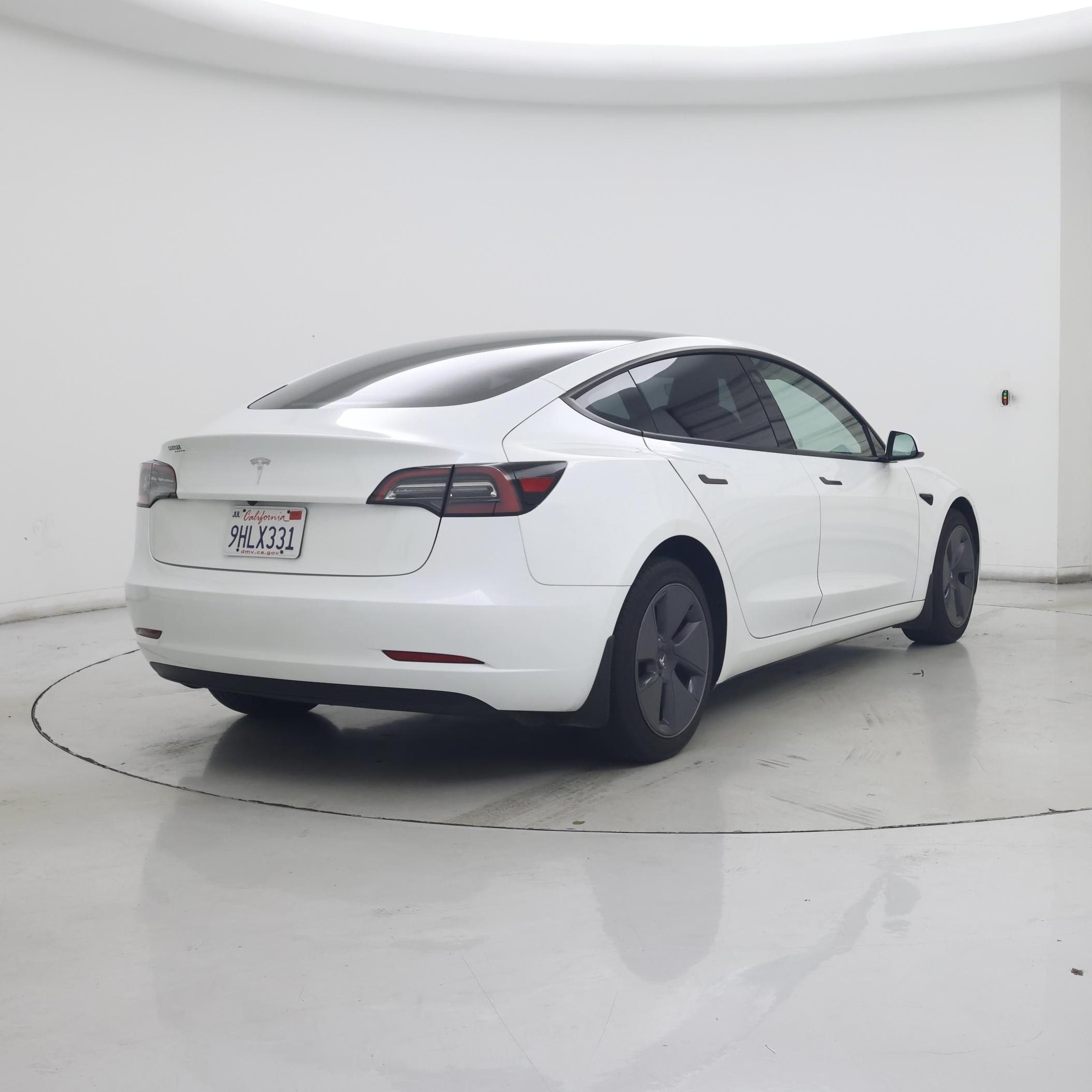 Thumbnail: 2023 Tesla Model 3 - 8