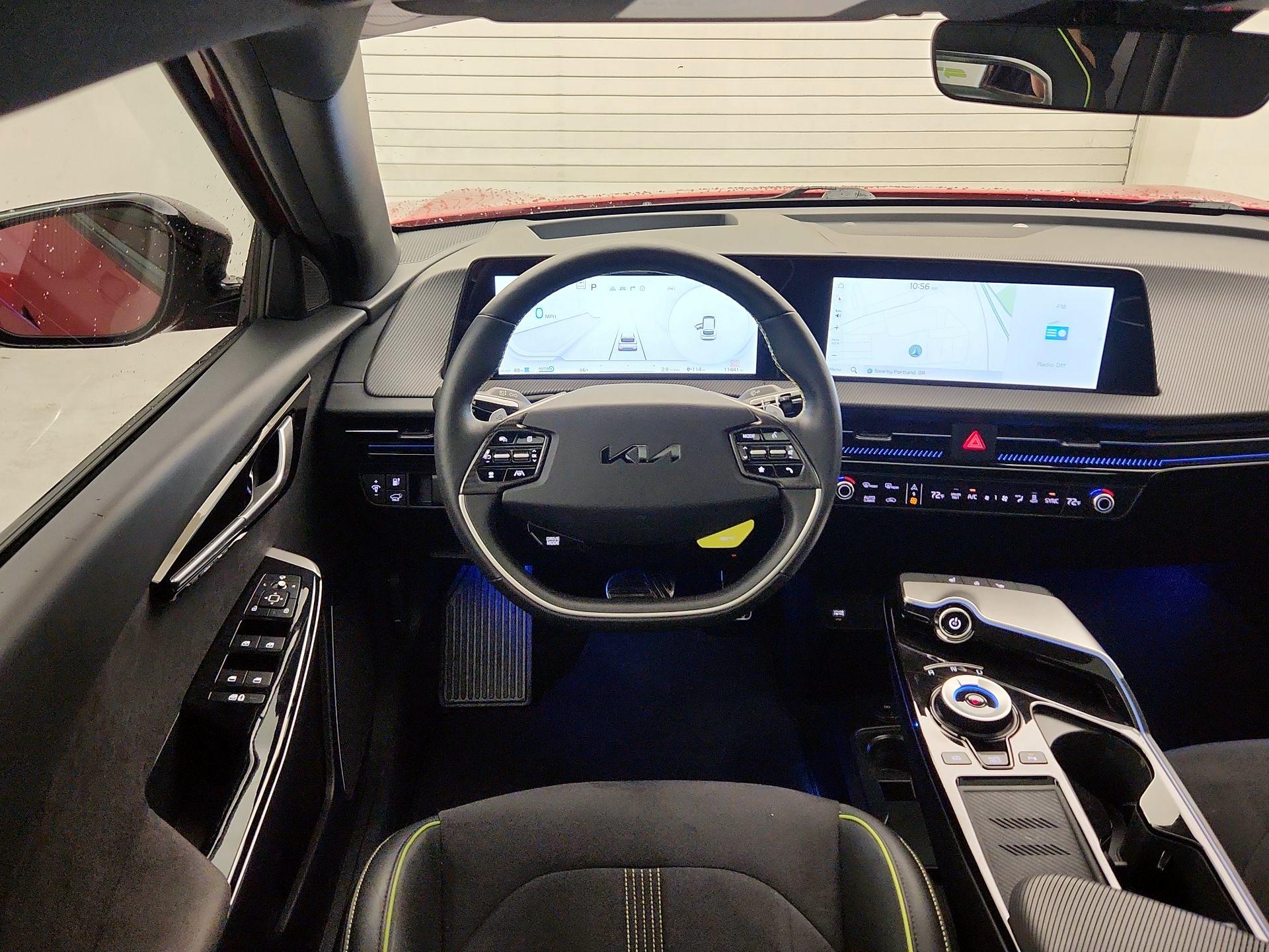 Thumbnail: 2023 Kia EV6 - 10