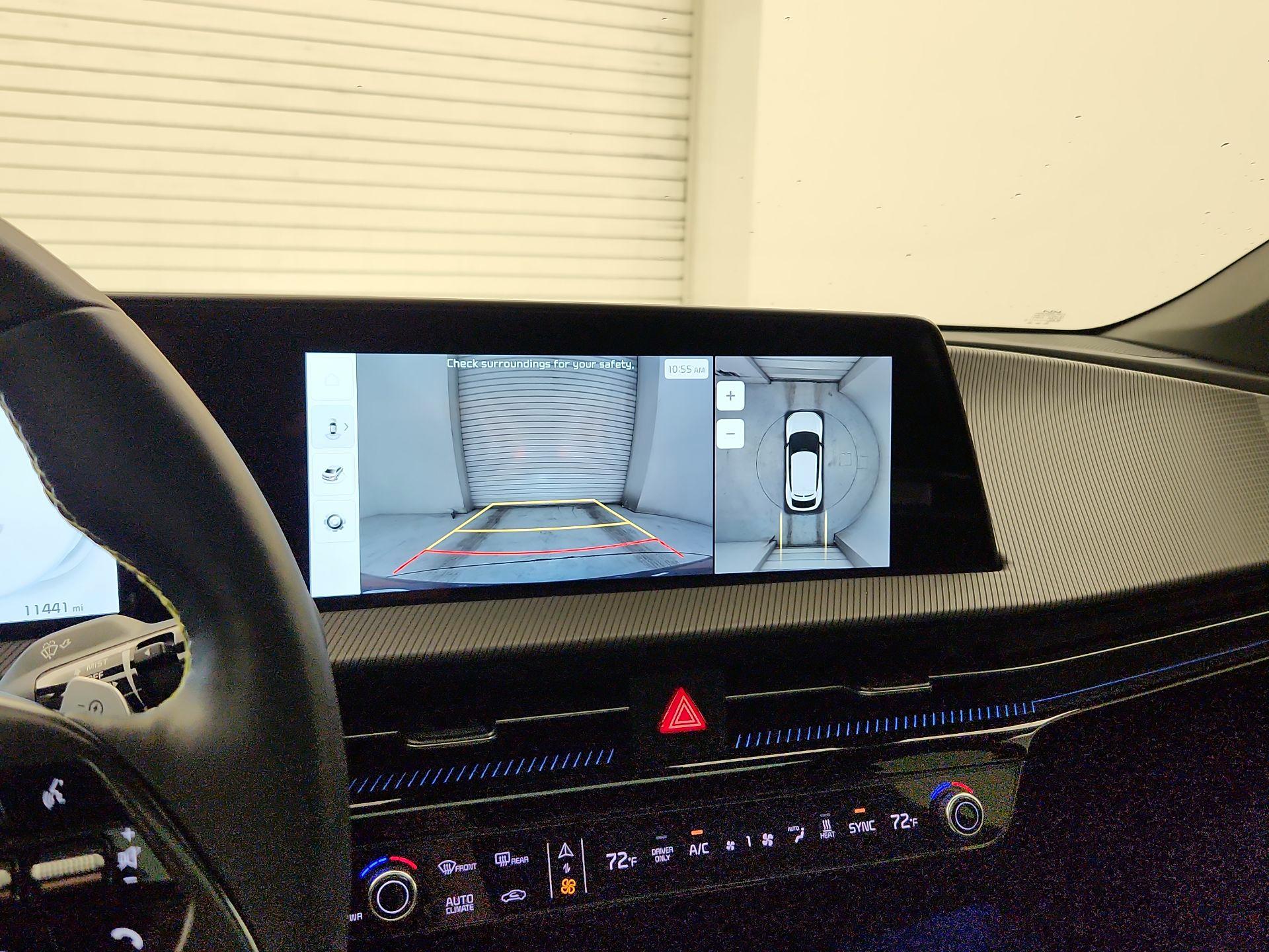 Thumbnail: 2023 Kia EV6 - 15