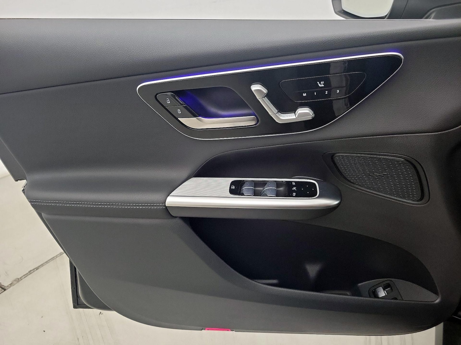2025 Mercedes-Benz GLC Base - Photo 13