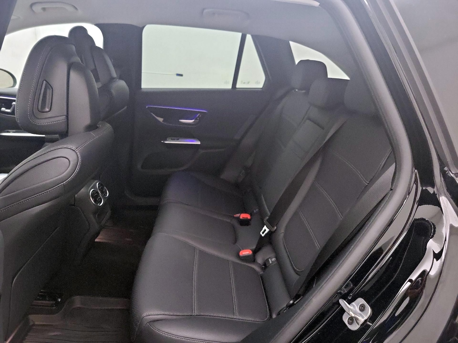 2025 Mercedes-Benz GLC Base - Photo 21