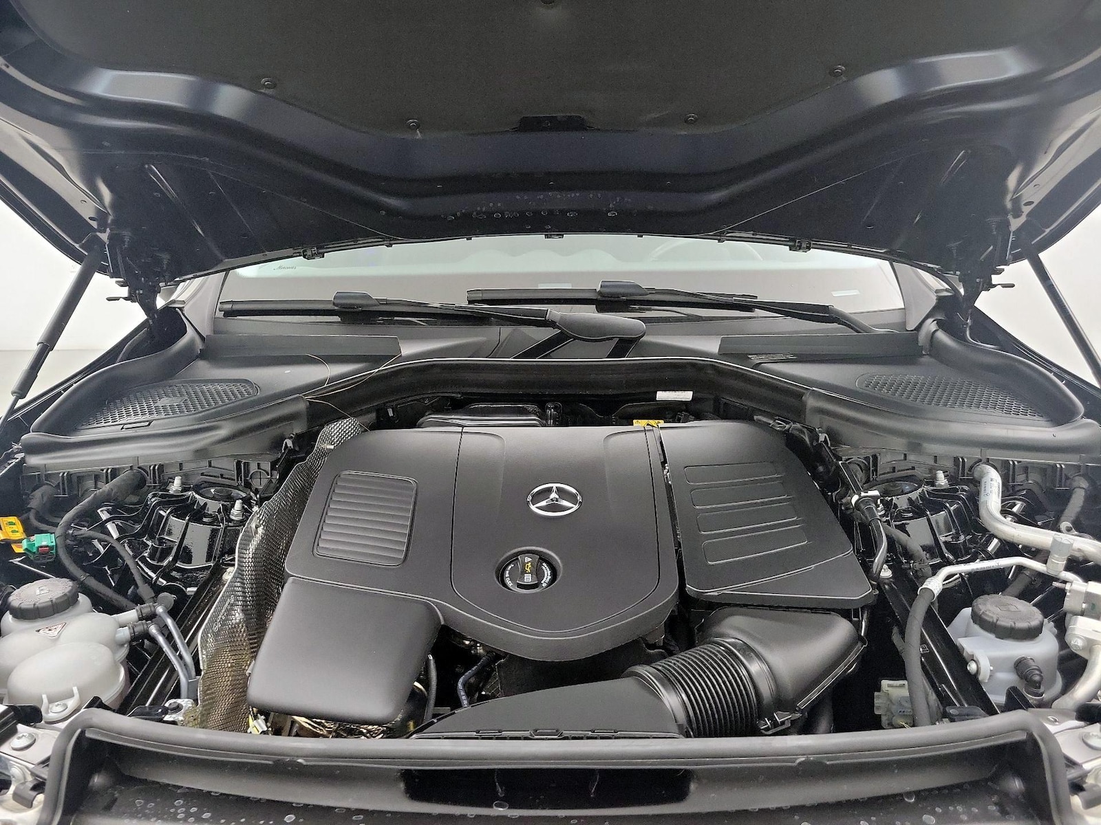 2025 Mercedes-Benz GLC Base - Photo 23