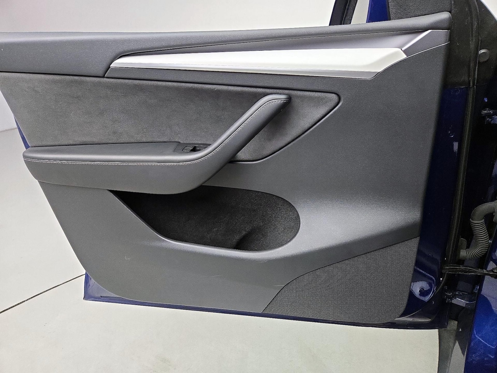 2023 Tesla Model Y Long Range - Photo 13