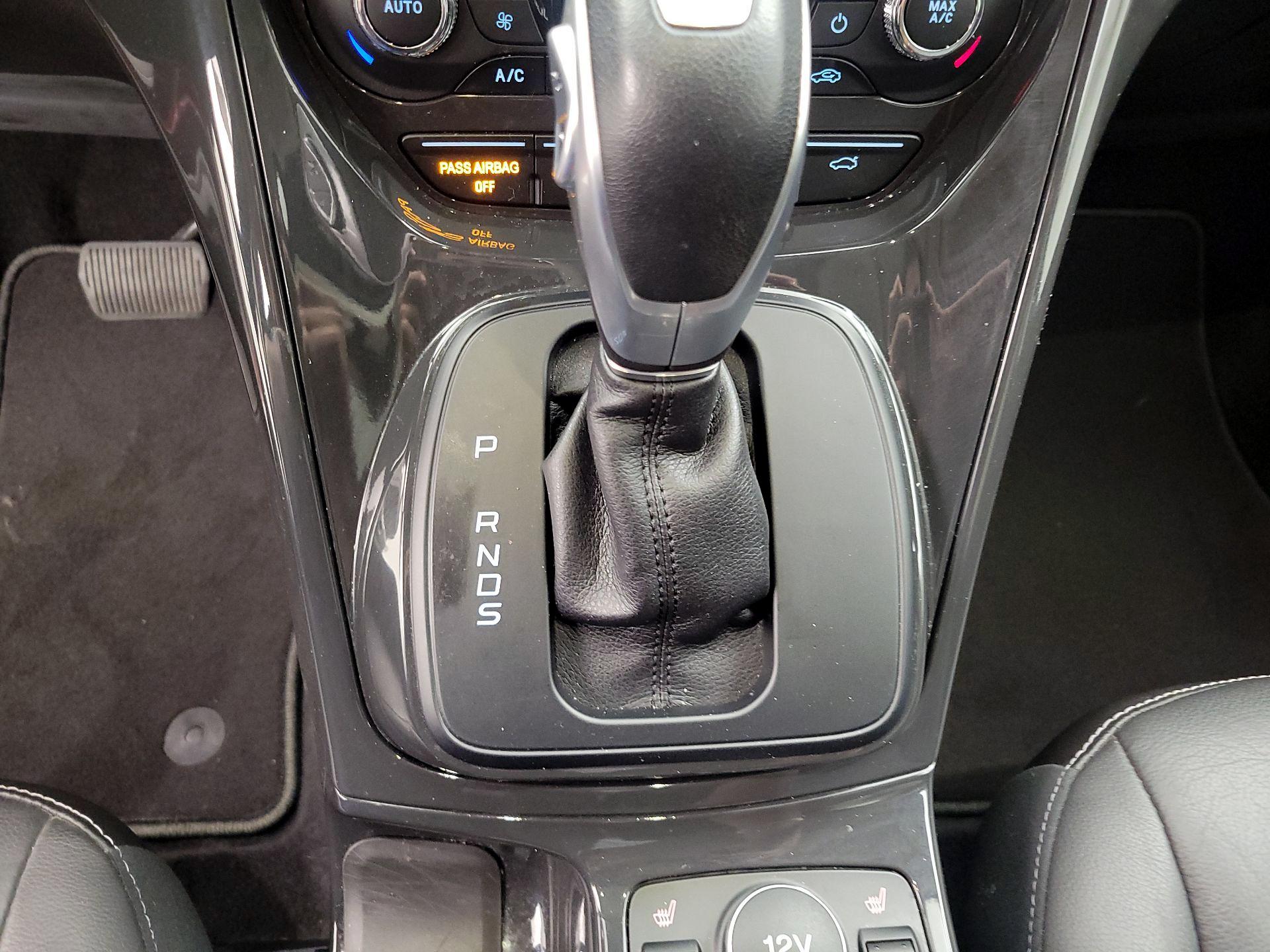 Thumbnail: 2015 Ford Escape - 17