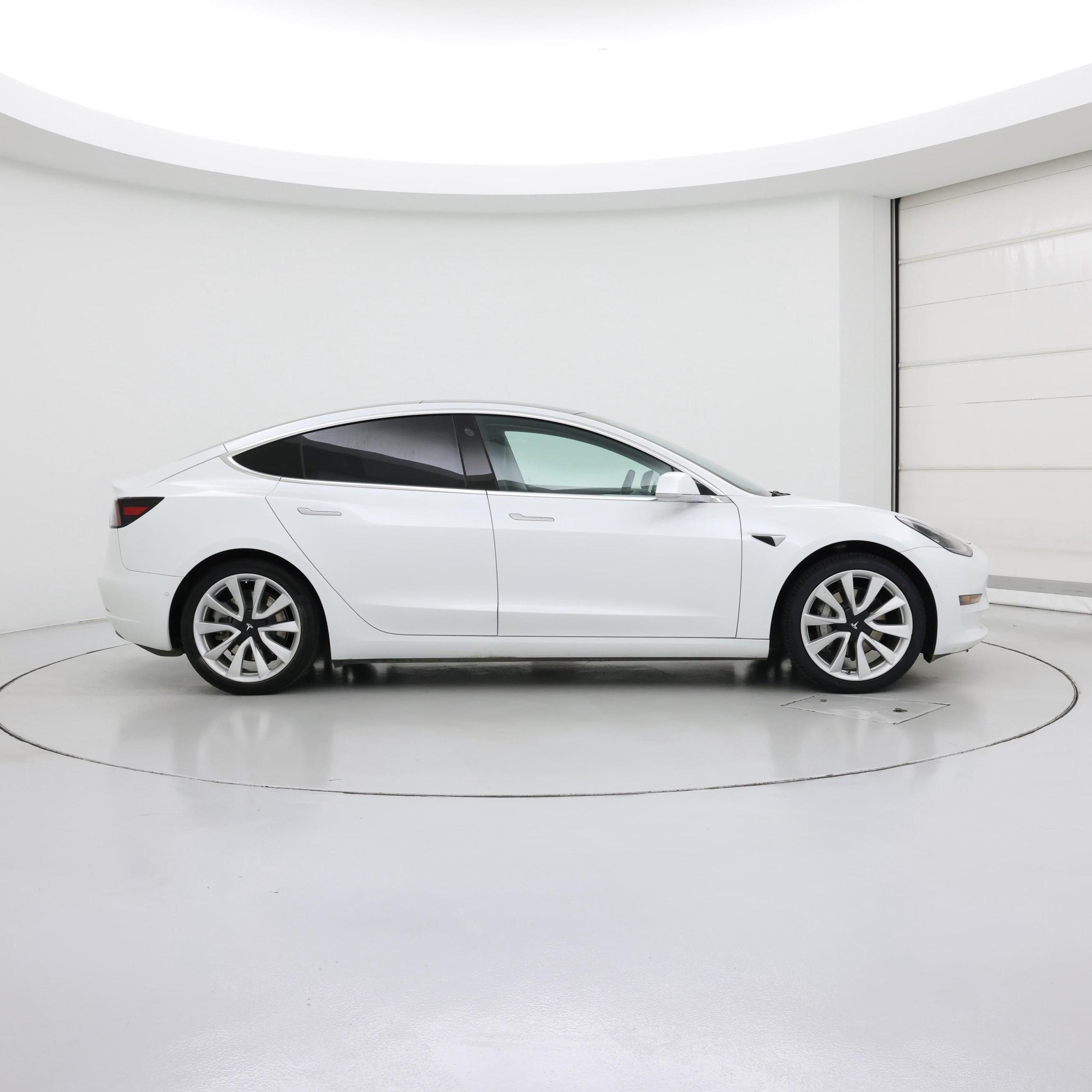 Thumbnail: 2020 Tesla Model 3 - 7