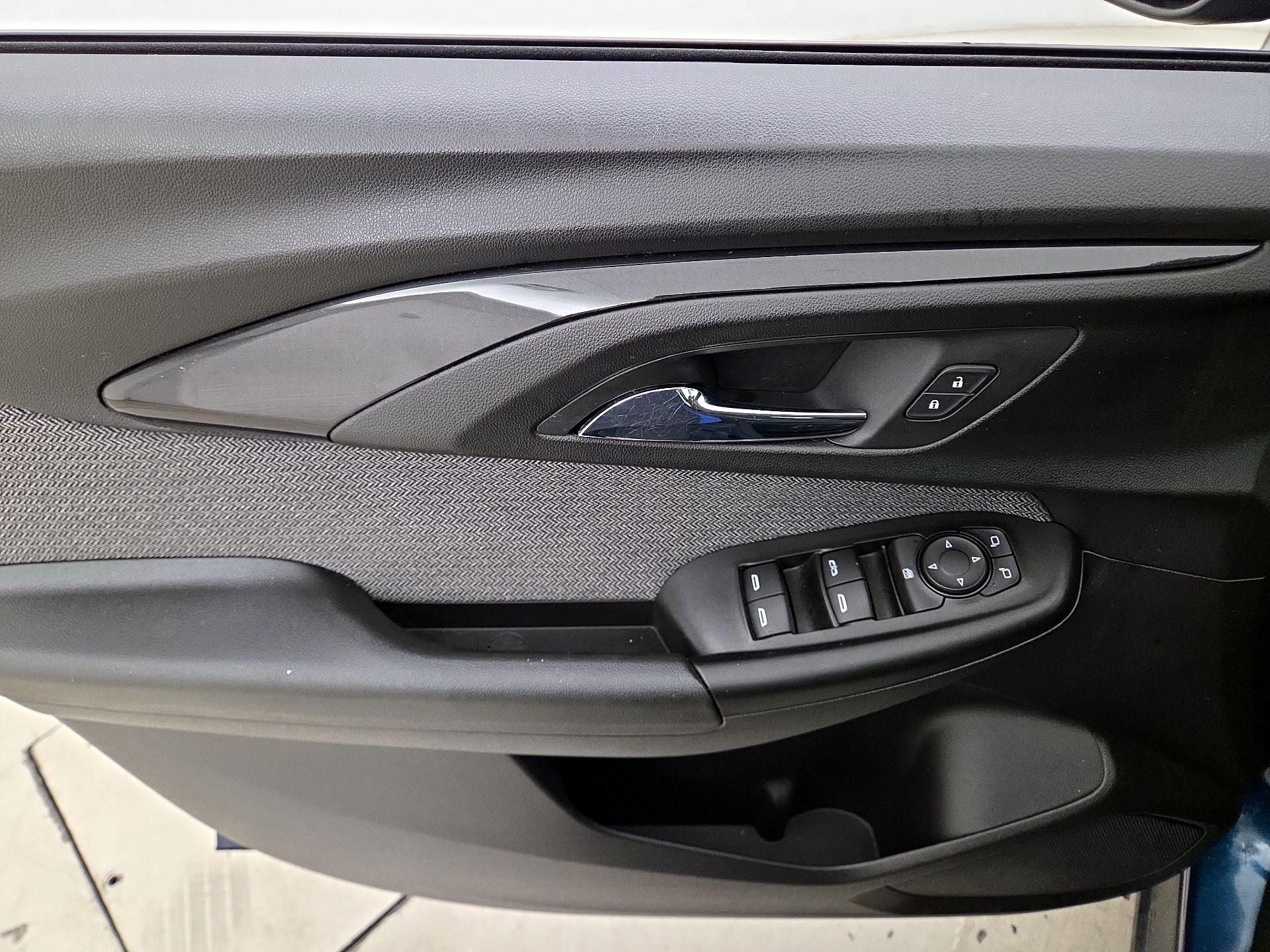 Thumbnail: 2021 Chevrolet TrailBlazer - 12