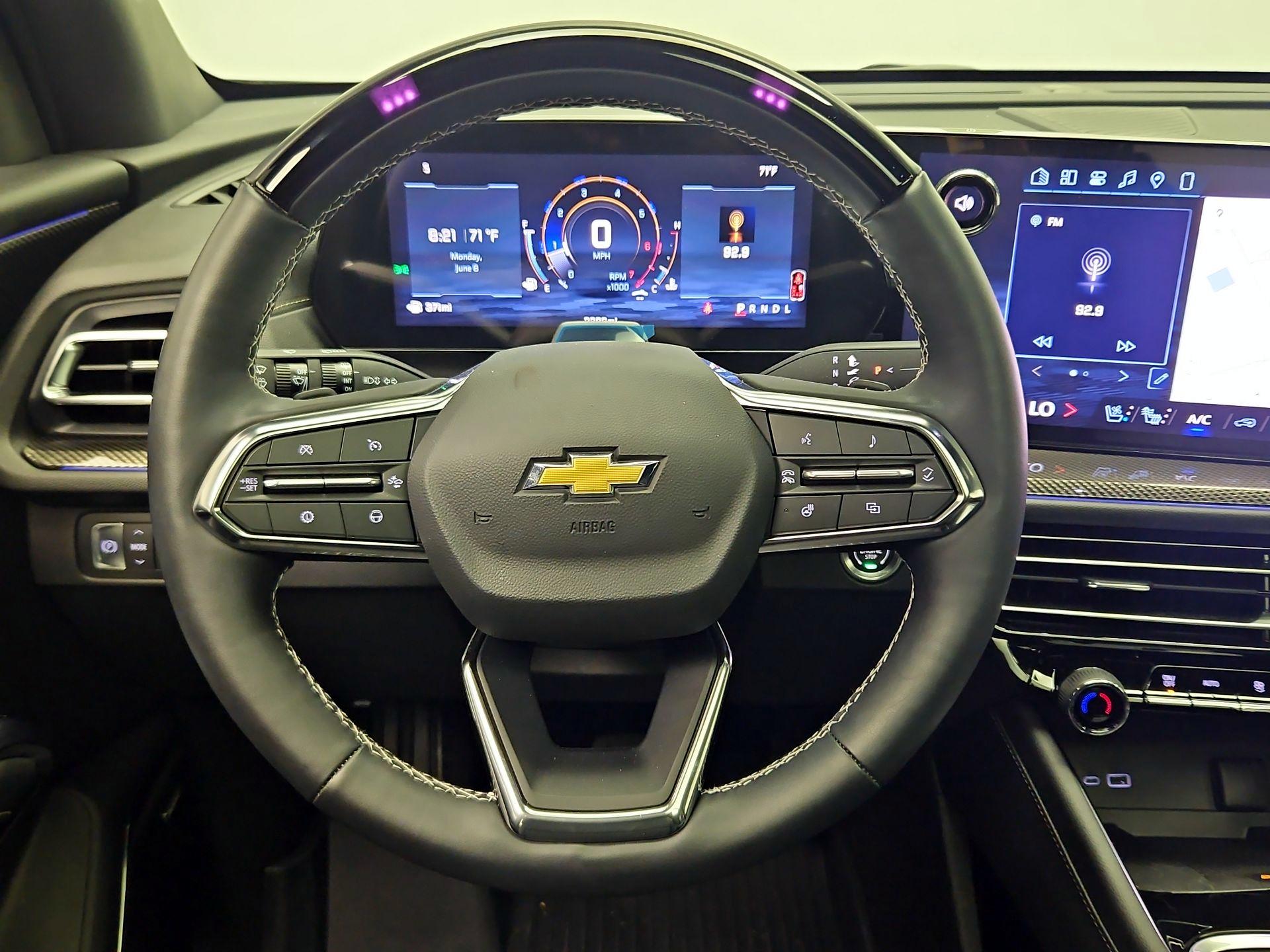 Thumbnail: 2026 Chevrolet Traverse - 10