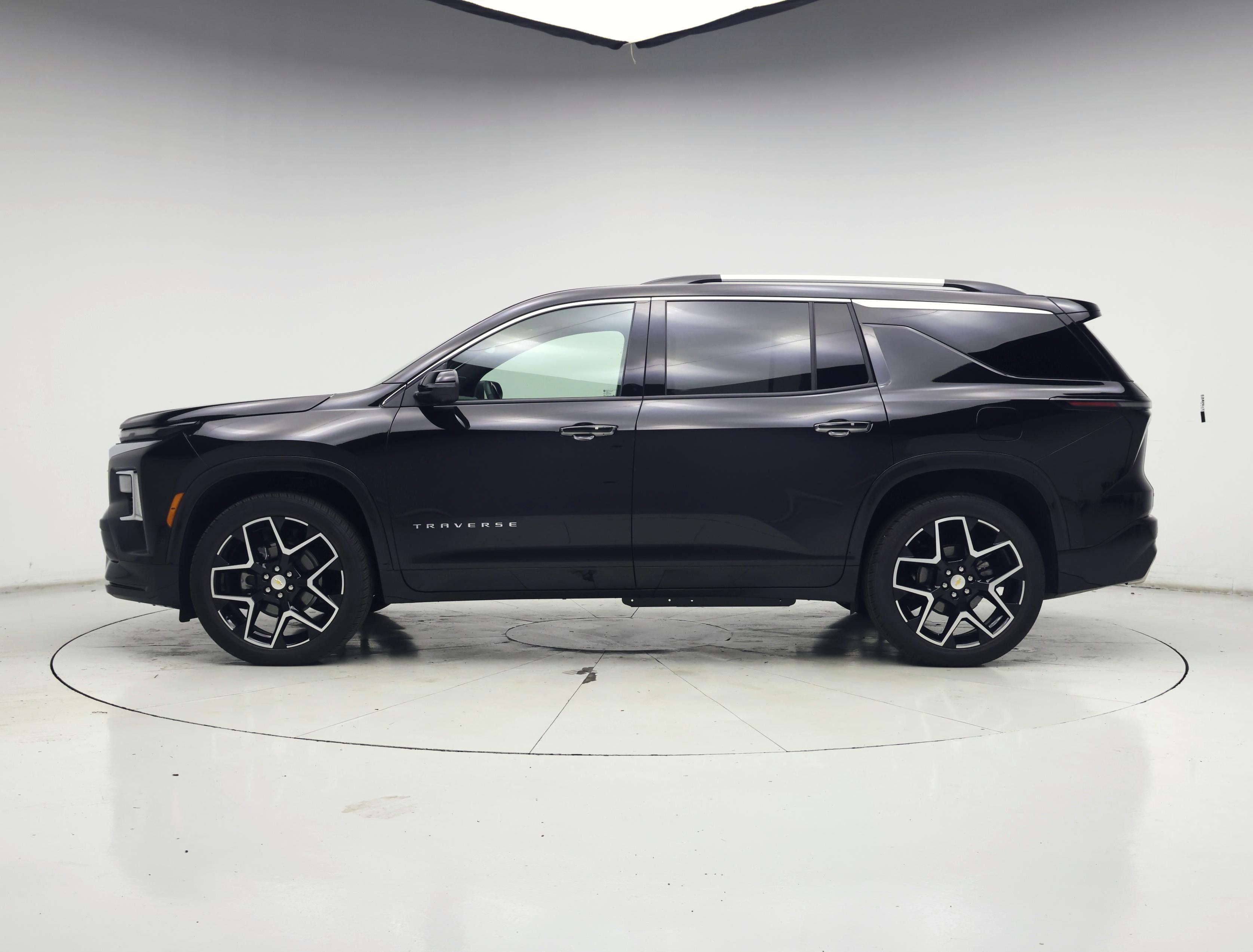 Thumbnail: 2026 Chevrolet Traverse - 3