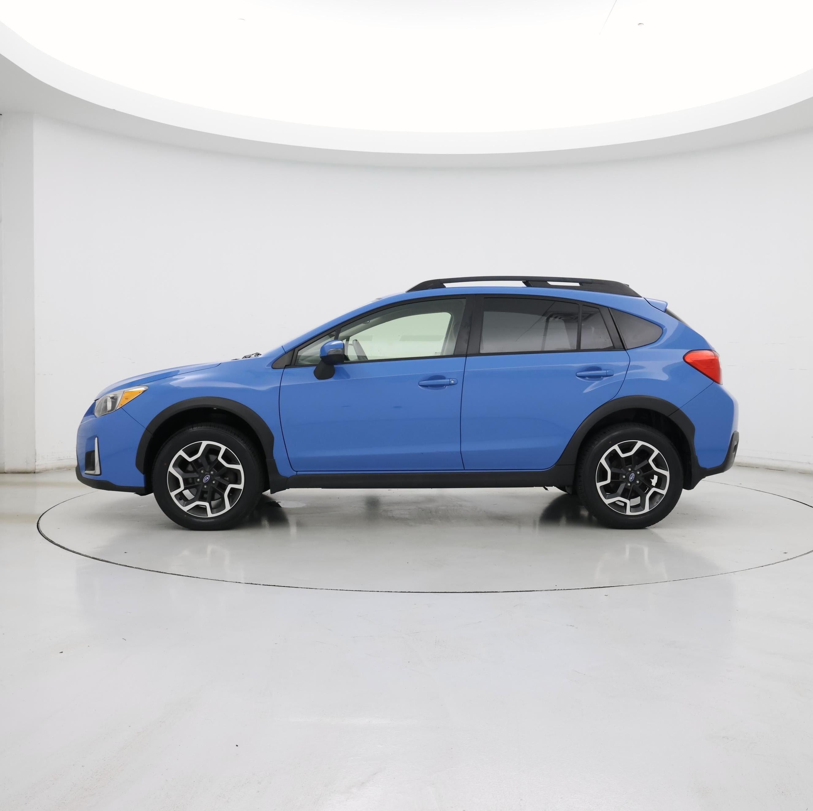 Thumbnail: 2016 Subaru XV Crosstrek - 3