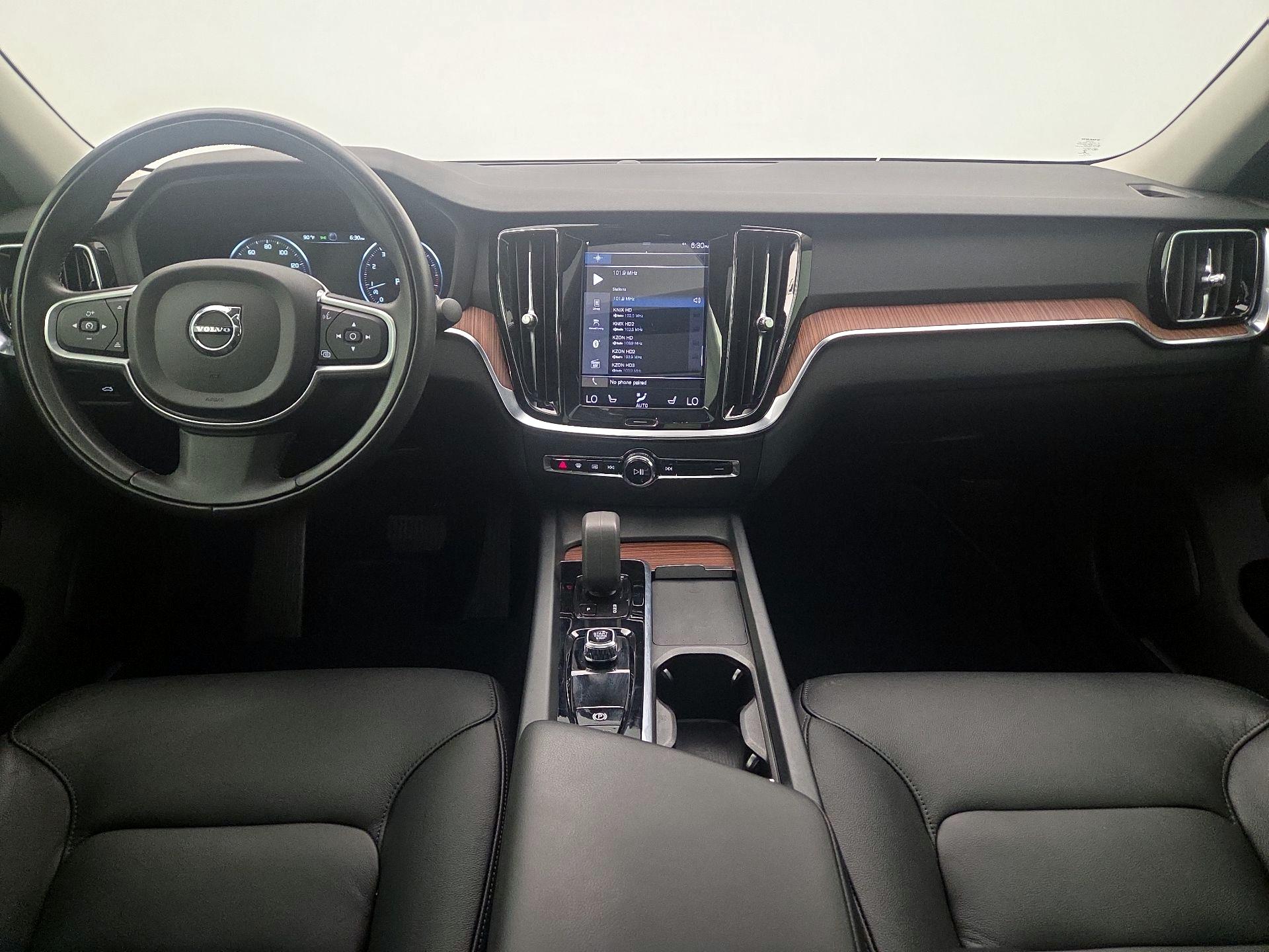 Thumbnail: 2022 Volvo S60 - 9