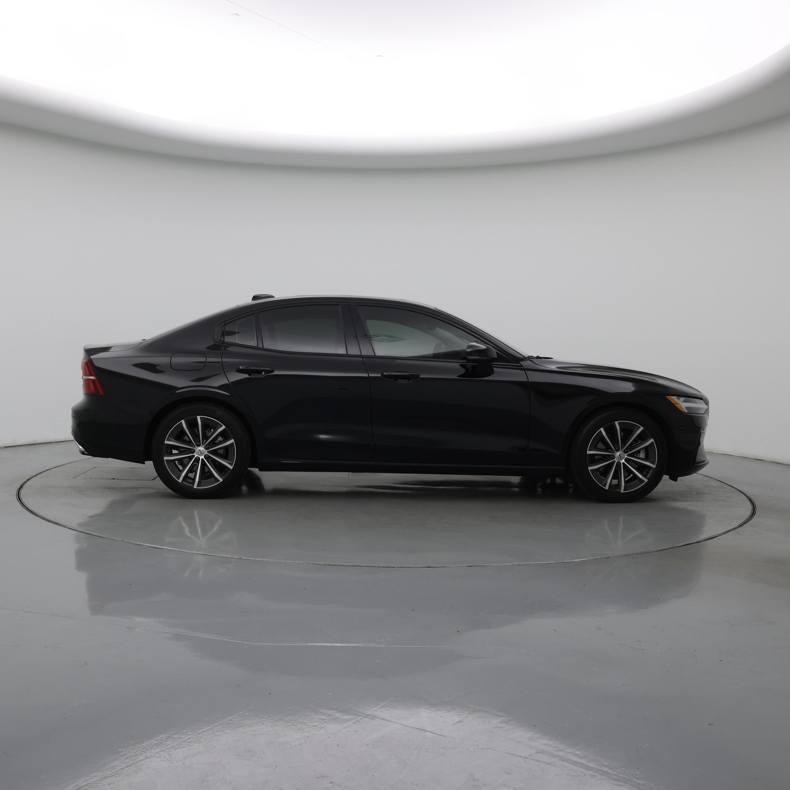 Thumbnail: 2022 Volvo S60 - 7