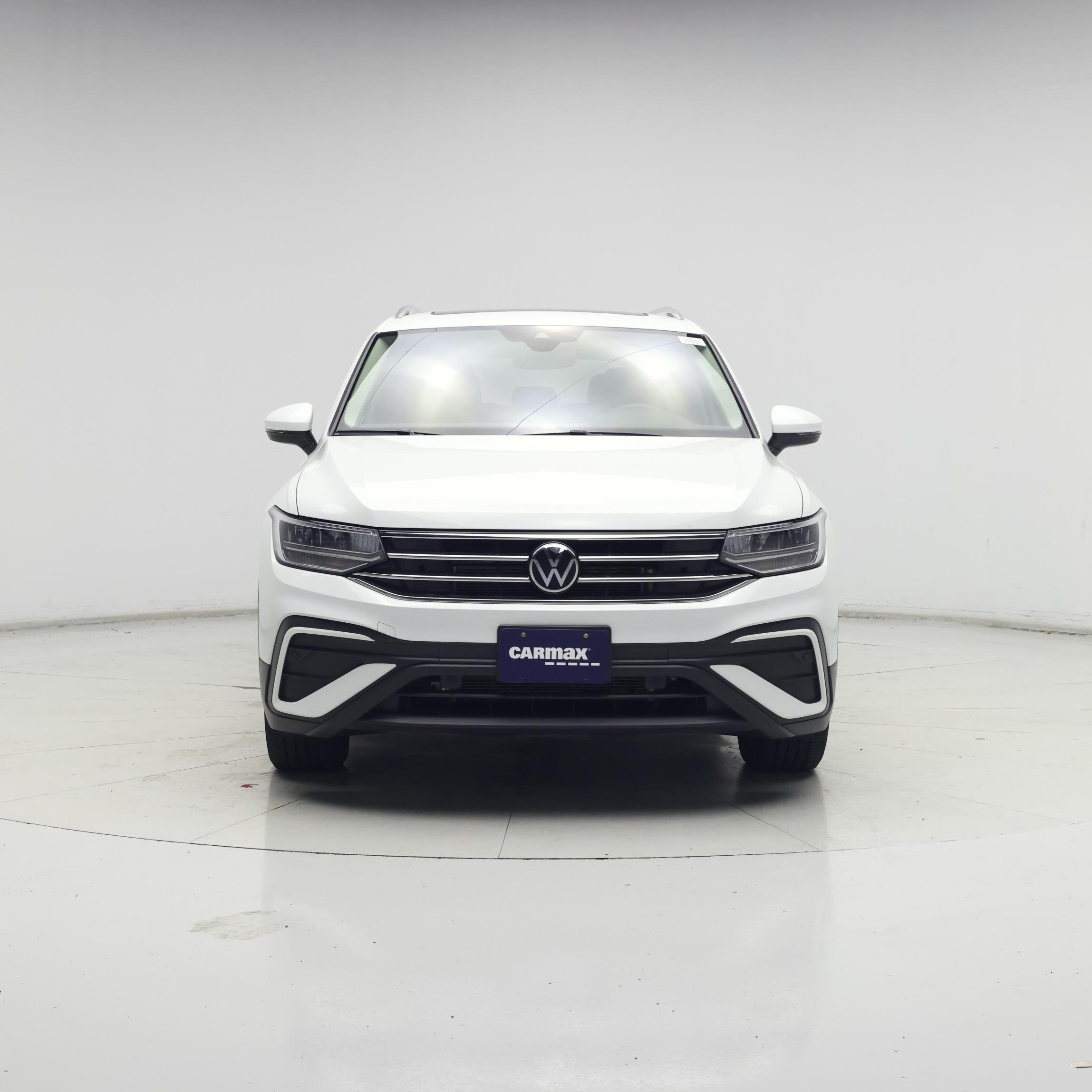 Thumbnail: 2022 Volkswagen Tiguan - 5