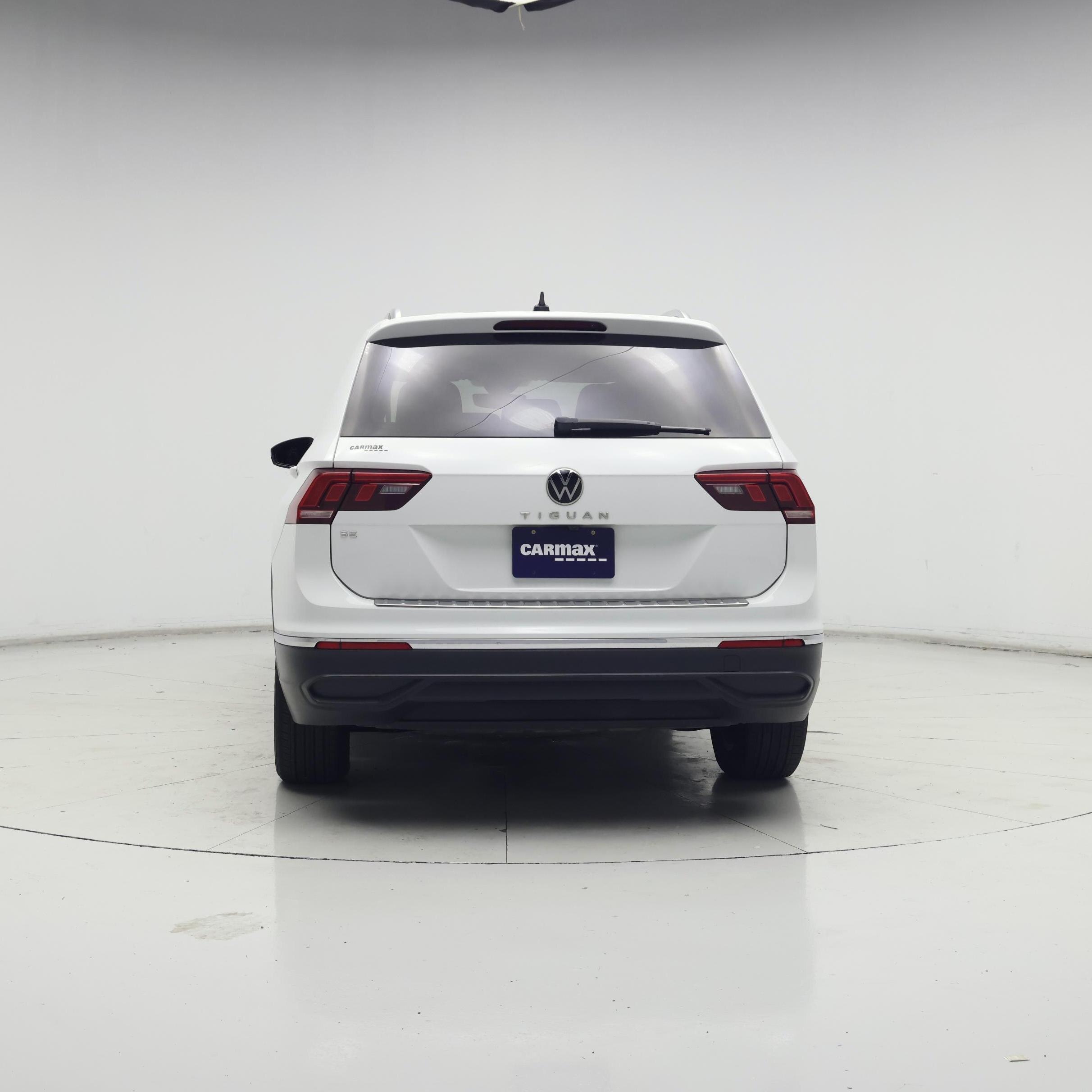 Thumbnail: 2022 Volkswagen Tiguan - 6