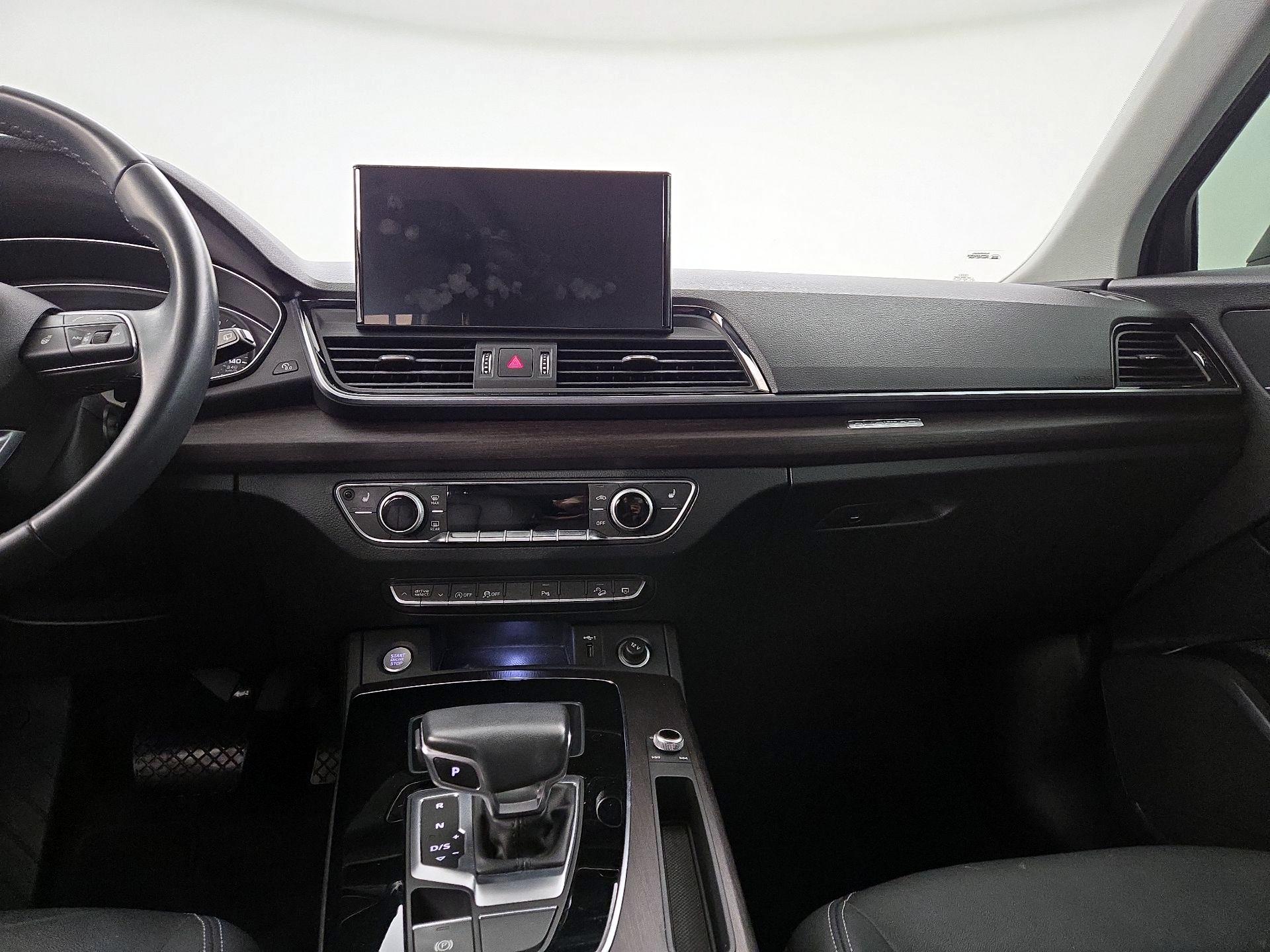 Thumbnail: 2022 Audi Q5 - 9