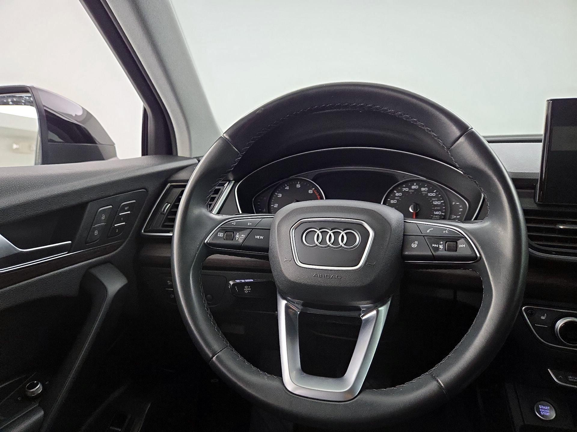Thumbnail: 2022 Audi Q5 - 10