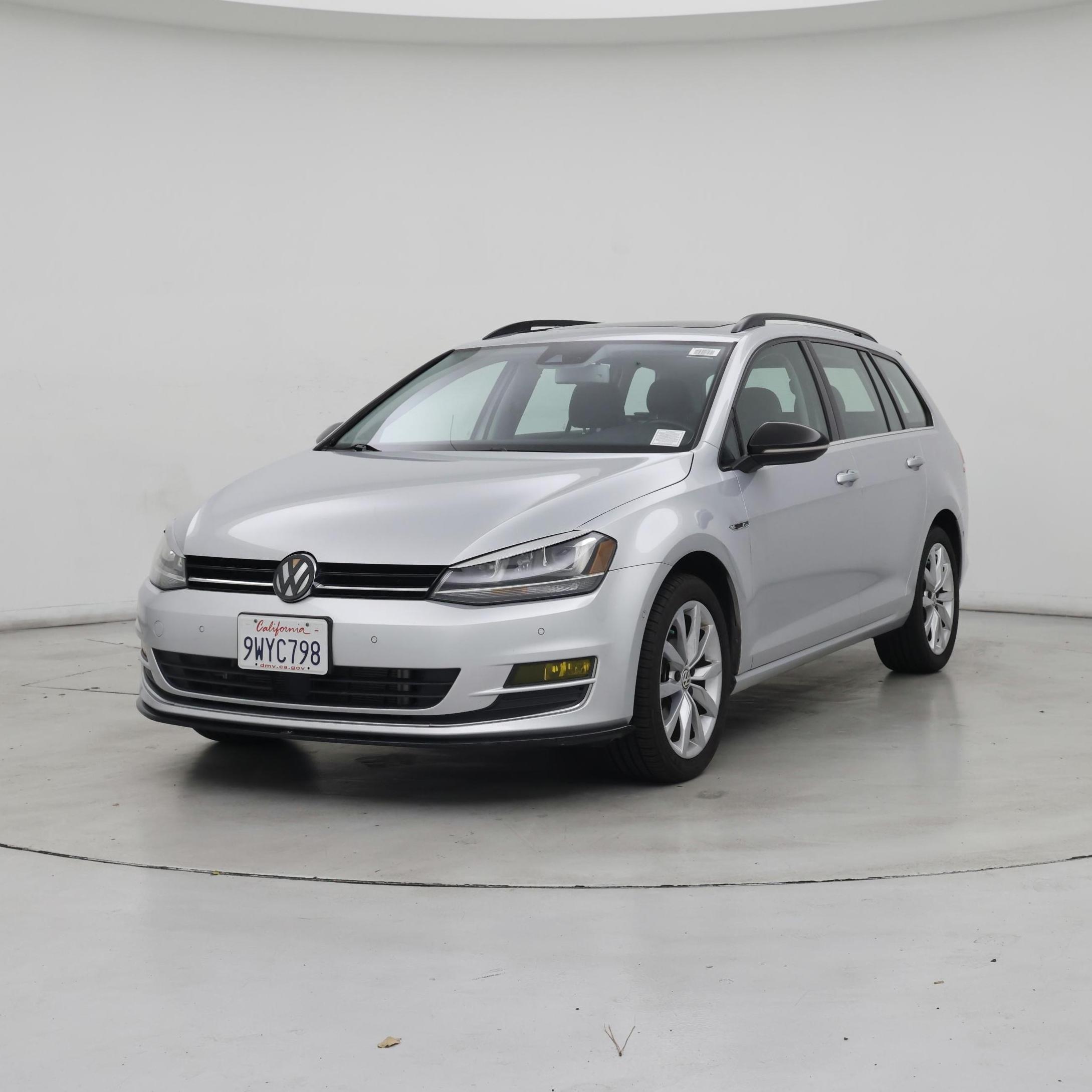 Thumbnail: 2016 Volkswagen Golf - 4