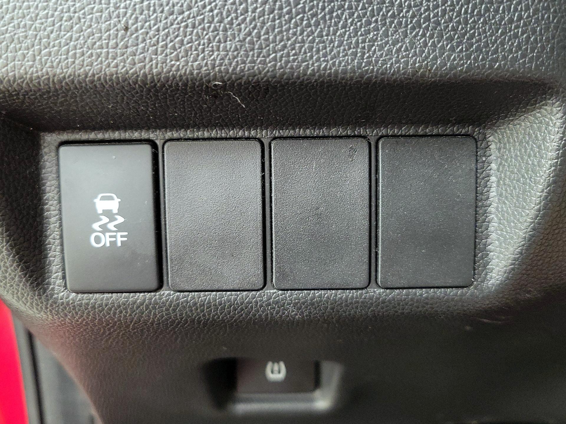 Thumbnail: 2015 Honda Fit - 13