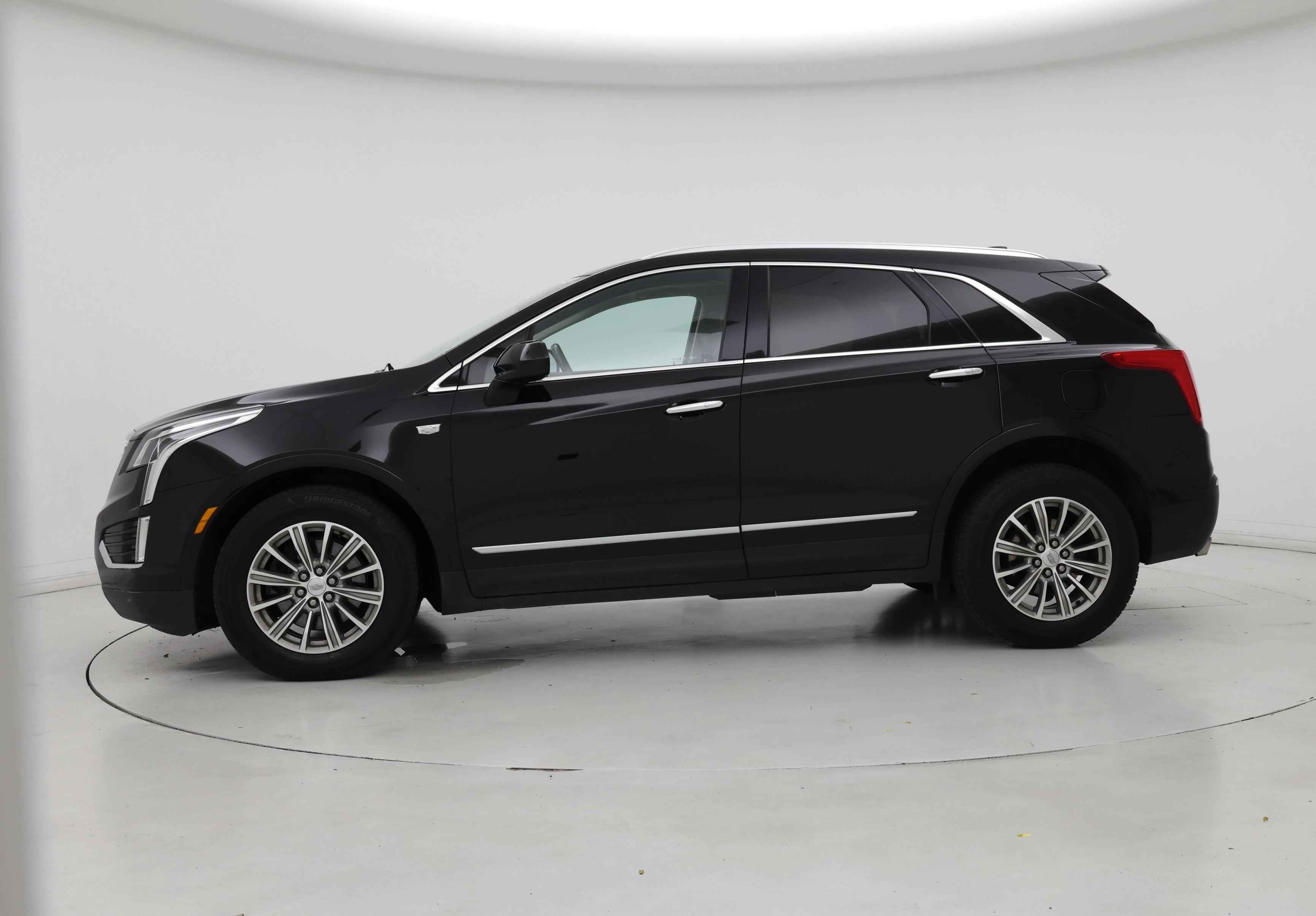 Thumbnail: 2018 Cadillac XT5 - 3