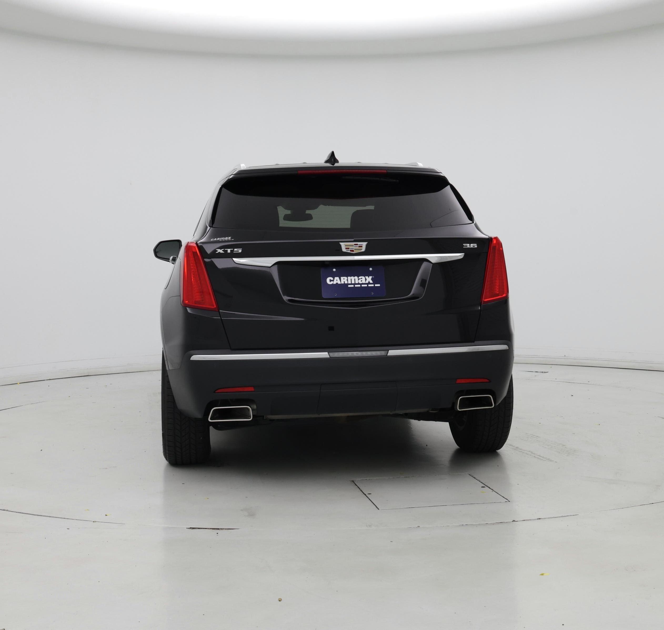 Thumbnail: 2018 Cadillac XT5 - 6