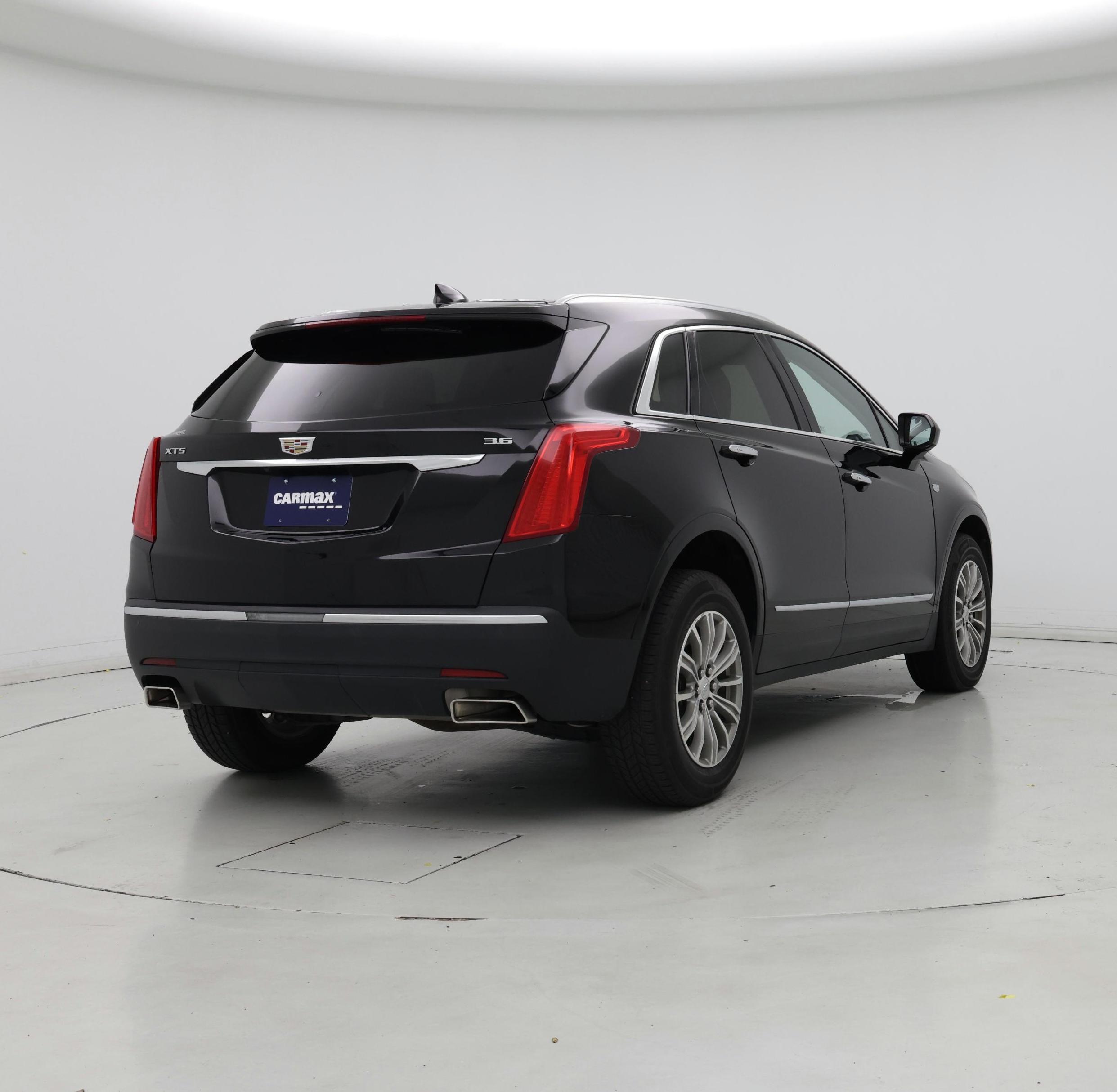Thumbnail: 2018 Cadillac XT5 - 8