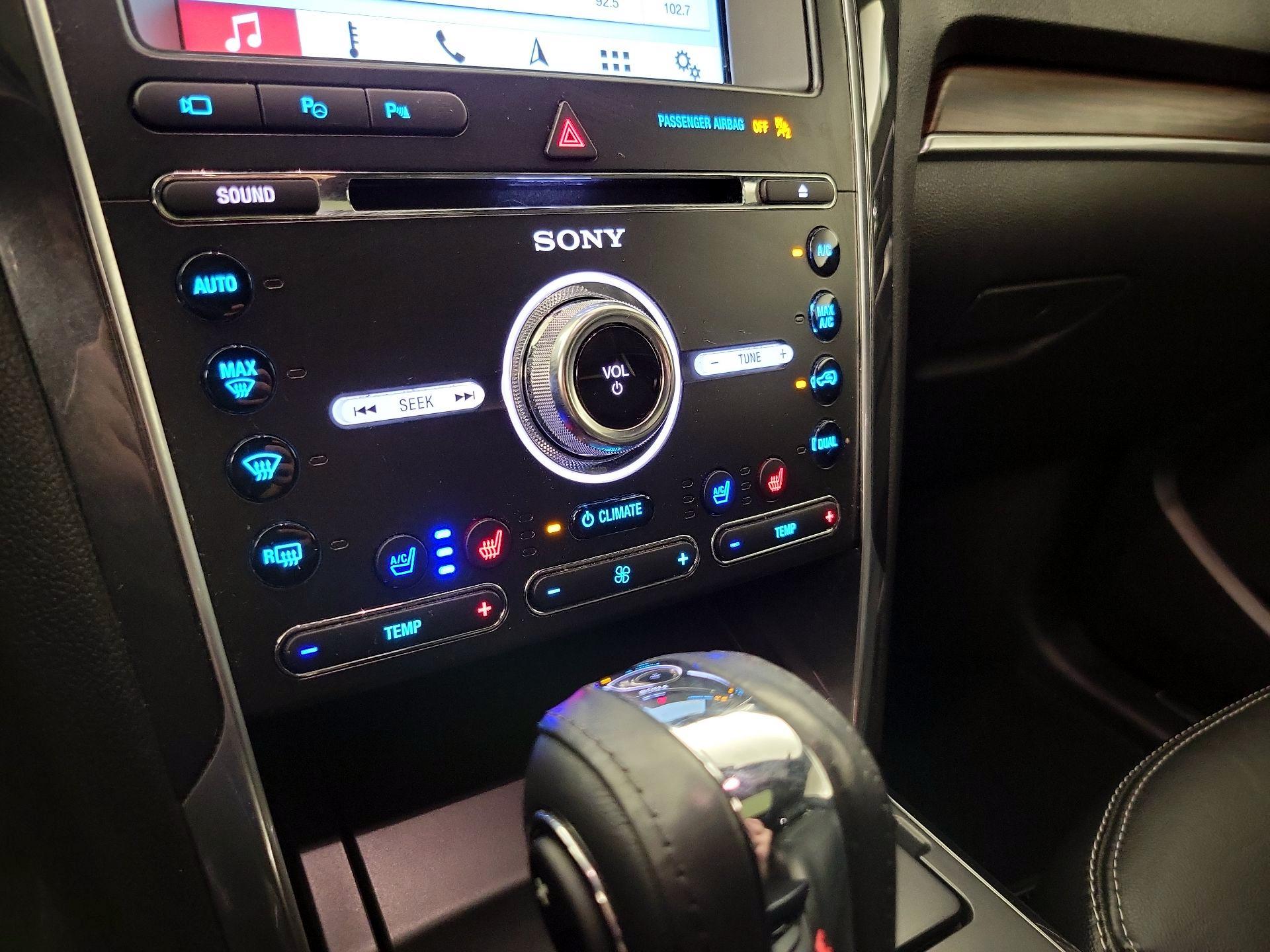 Thumbnail: 2018 Ford Explorer - 17