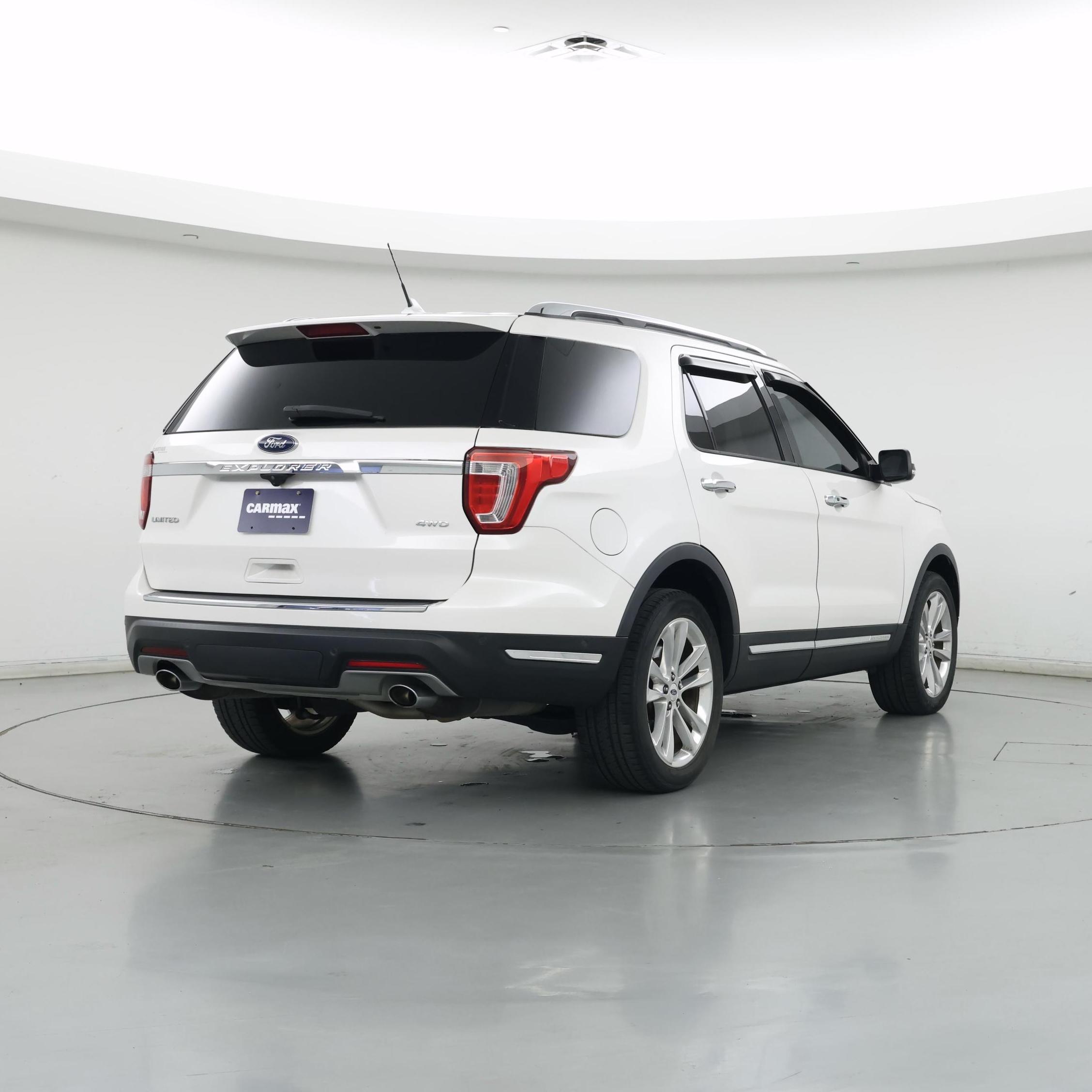 Thumbnail: 2018 Ford Explorer - 8